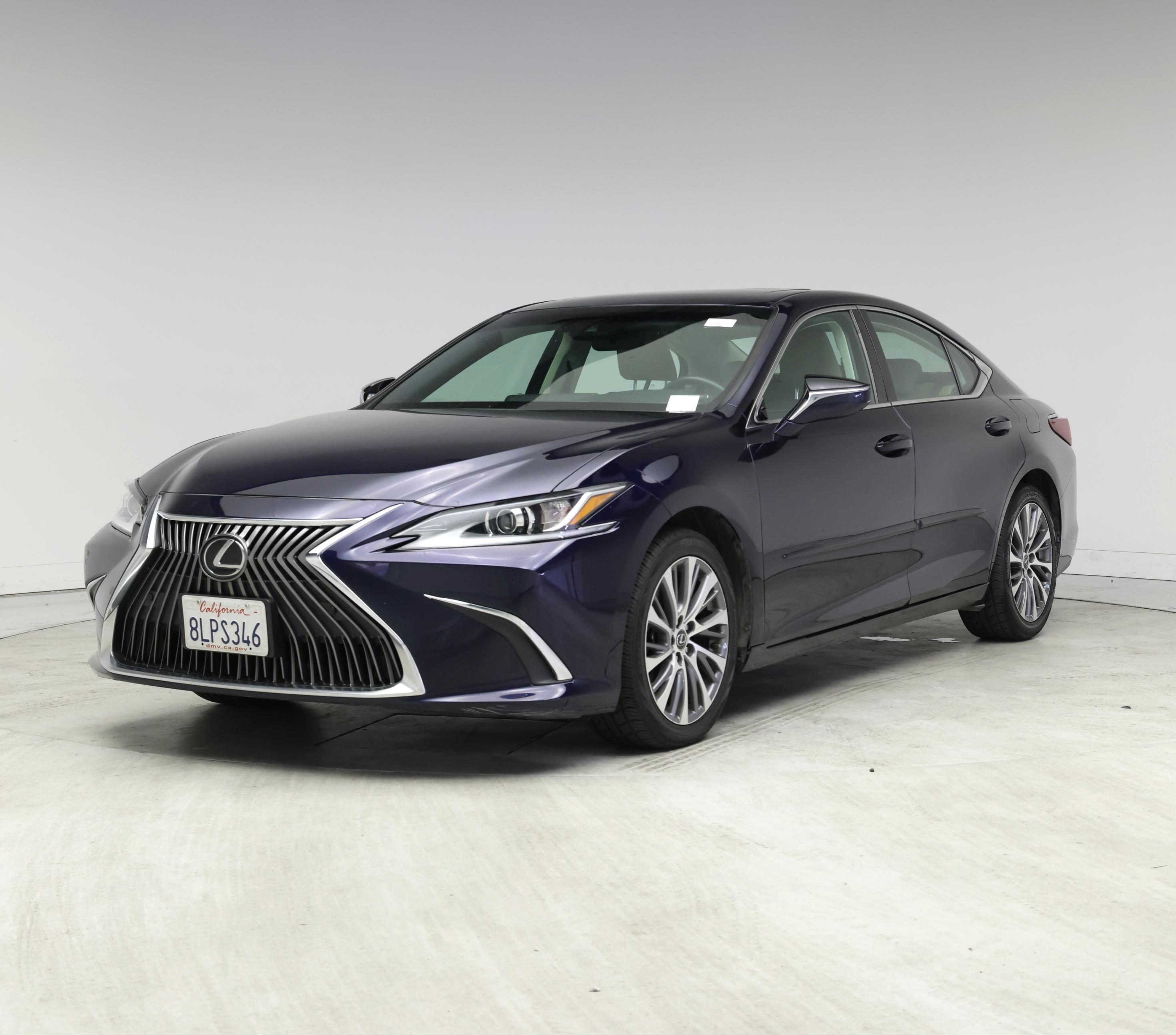 Thumbnail: 2019 Lexus ES - 4