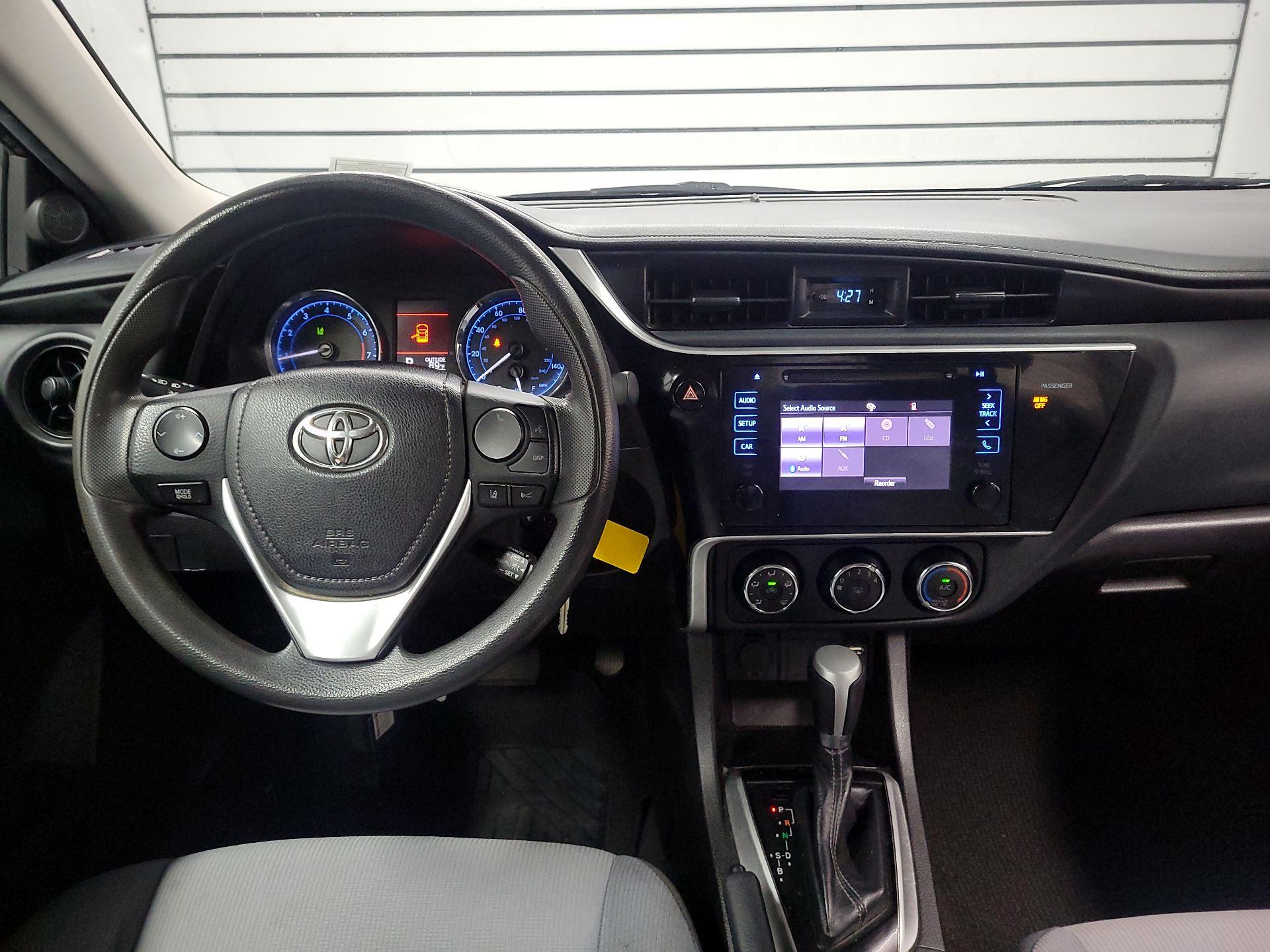 Thumbnail: 2017 Toyota Corolla - 9