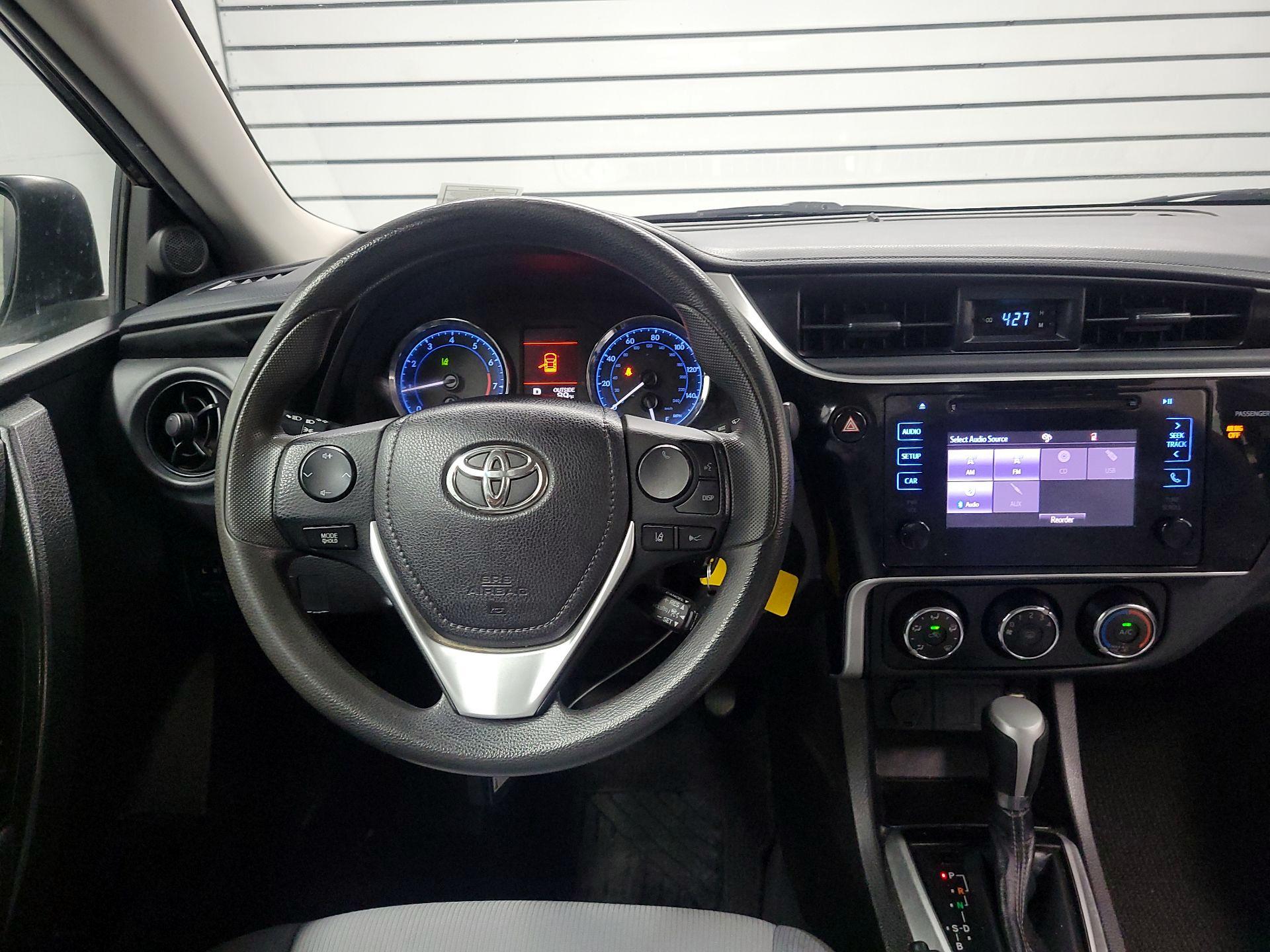 Thumbnail: 2017 Toyota Corolla - 10