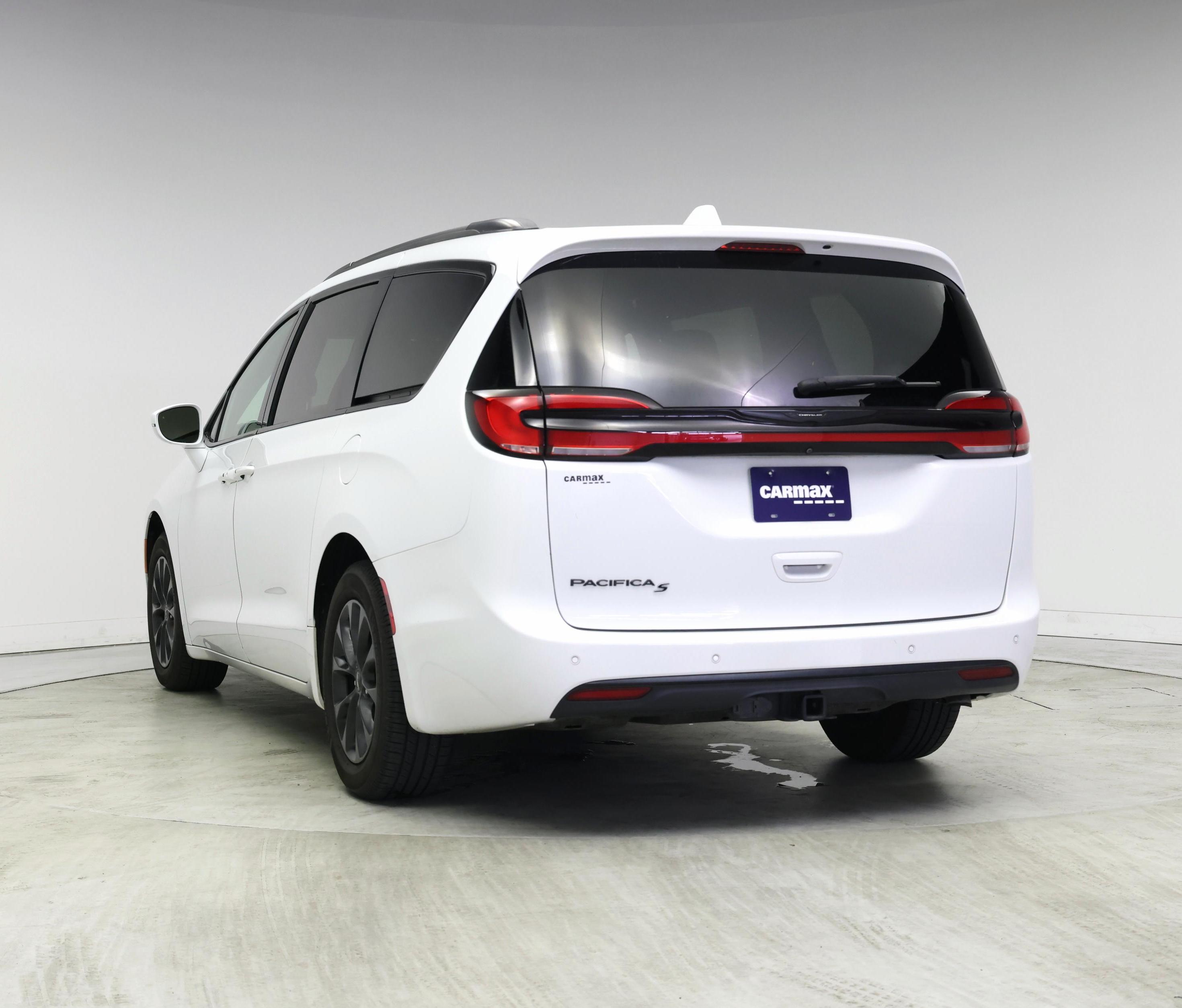 Thumbnail: 2021 Chrysler Pacifica - 2