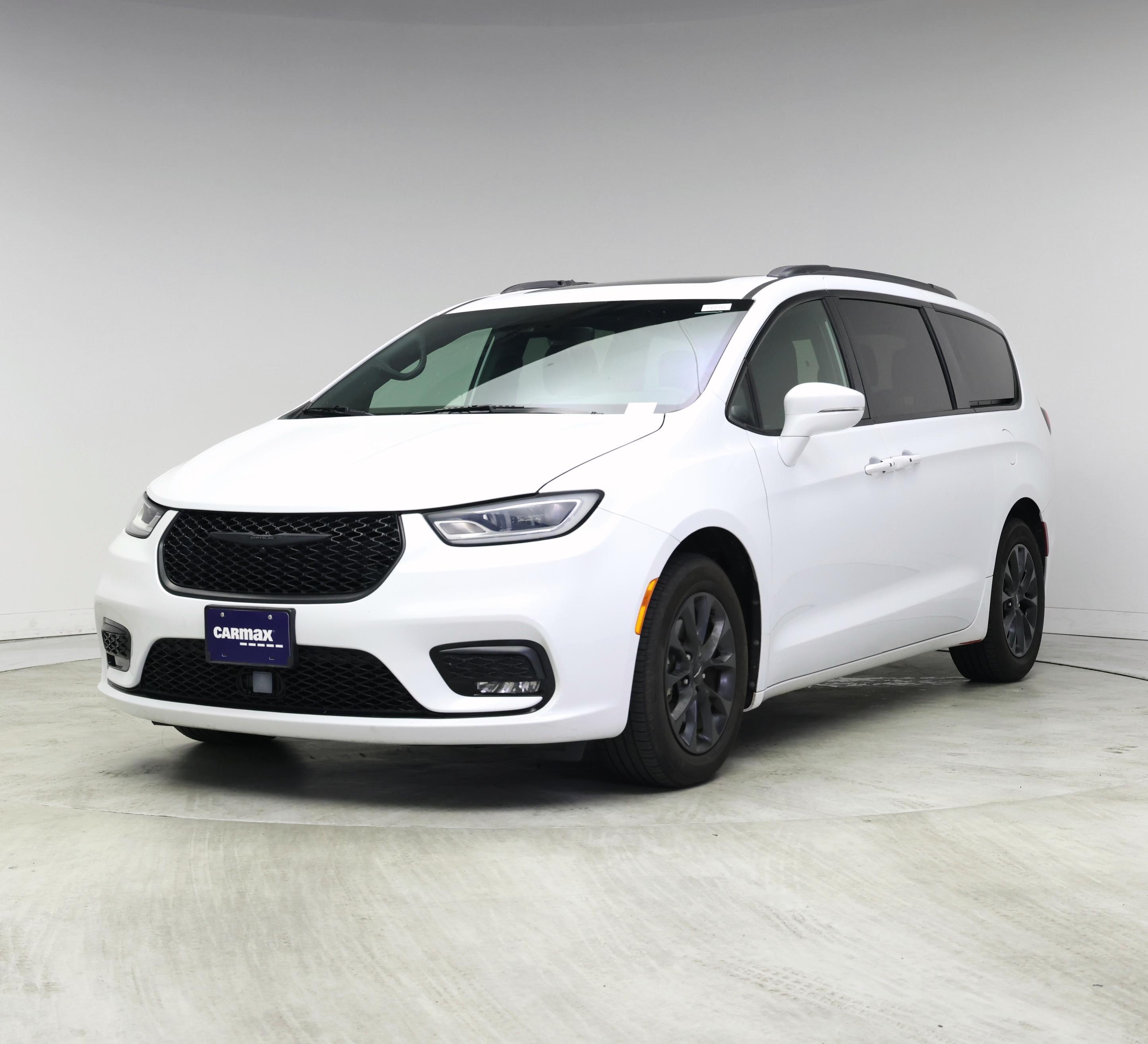 Thumbnail: 2021 Chrysler Pacifica - 4