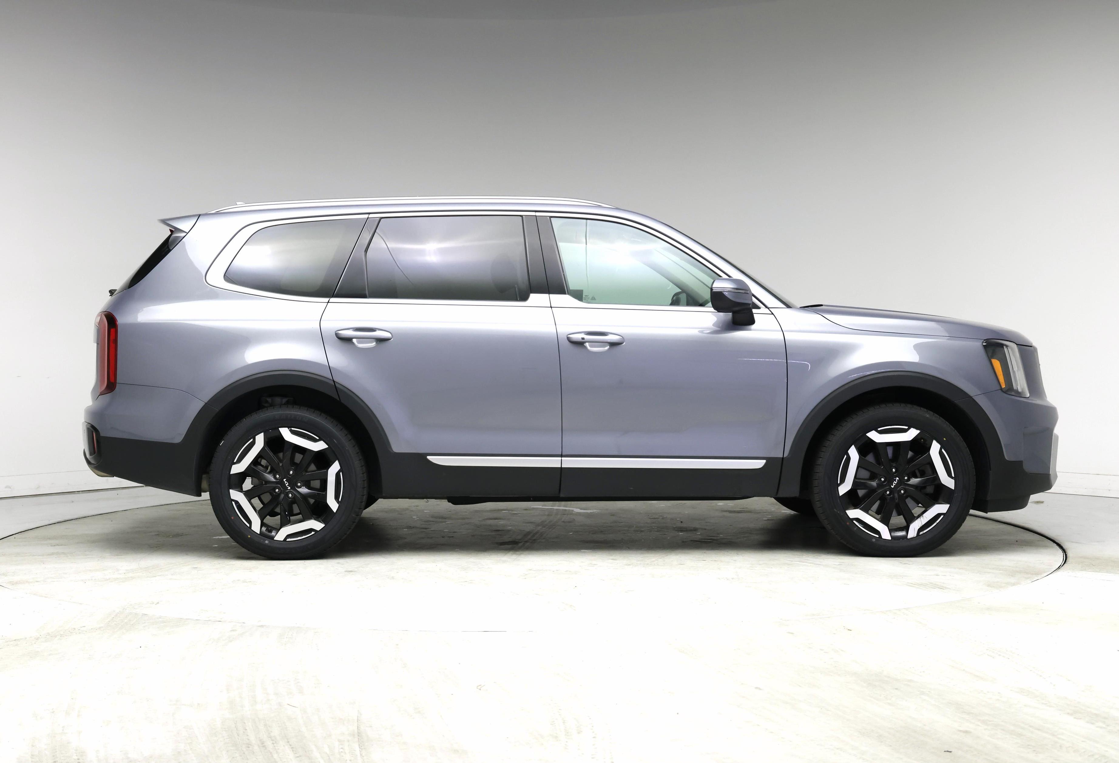 Thumbnail: 2024 Kia Telluride - 7