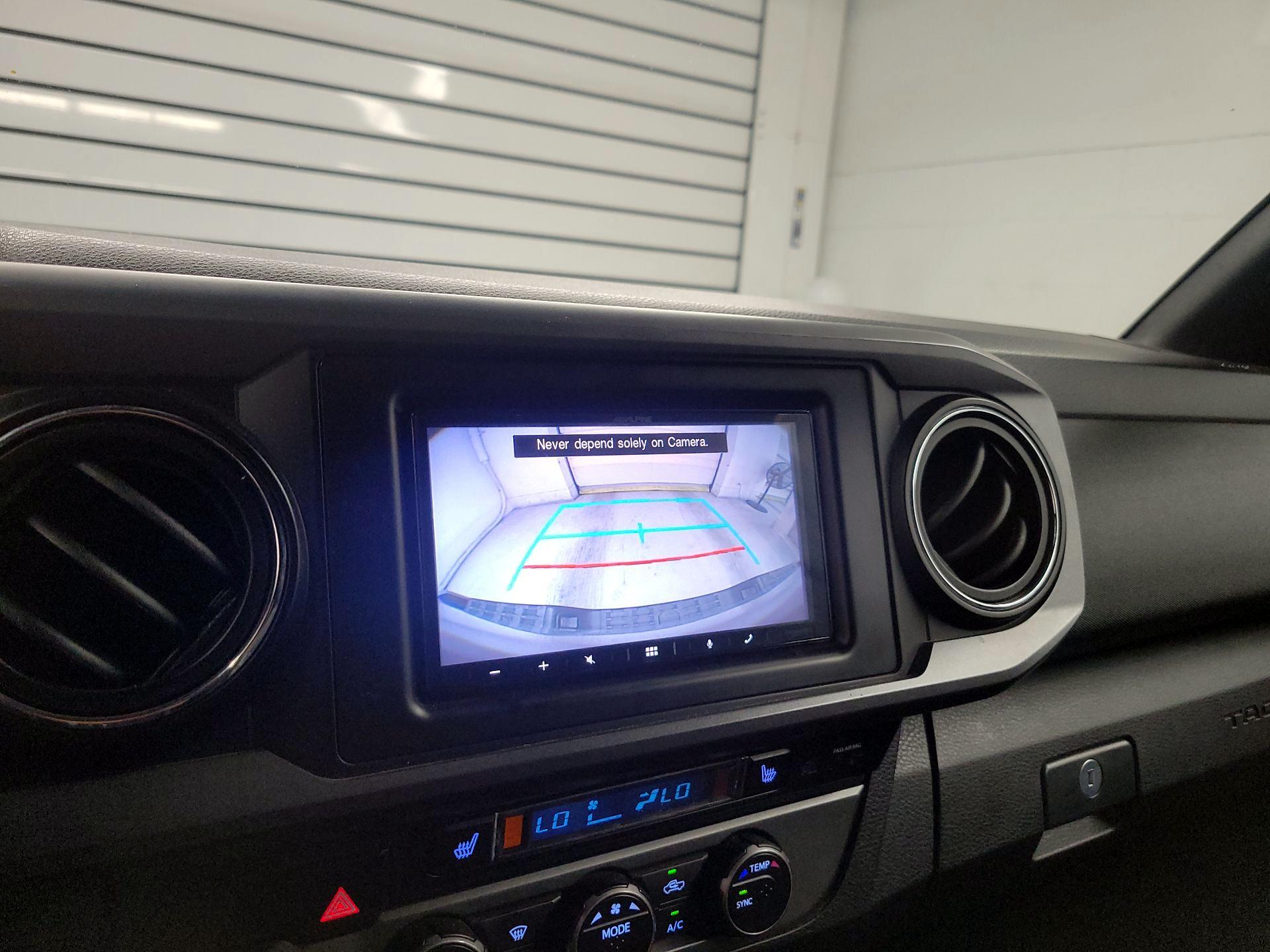 Thumbnail: 2019 Toyota Tacoma - 14