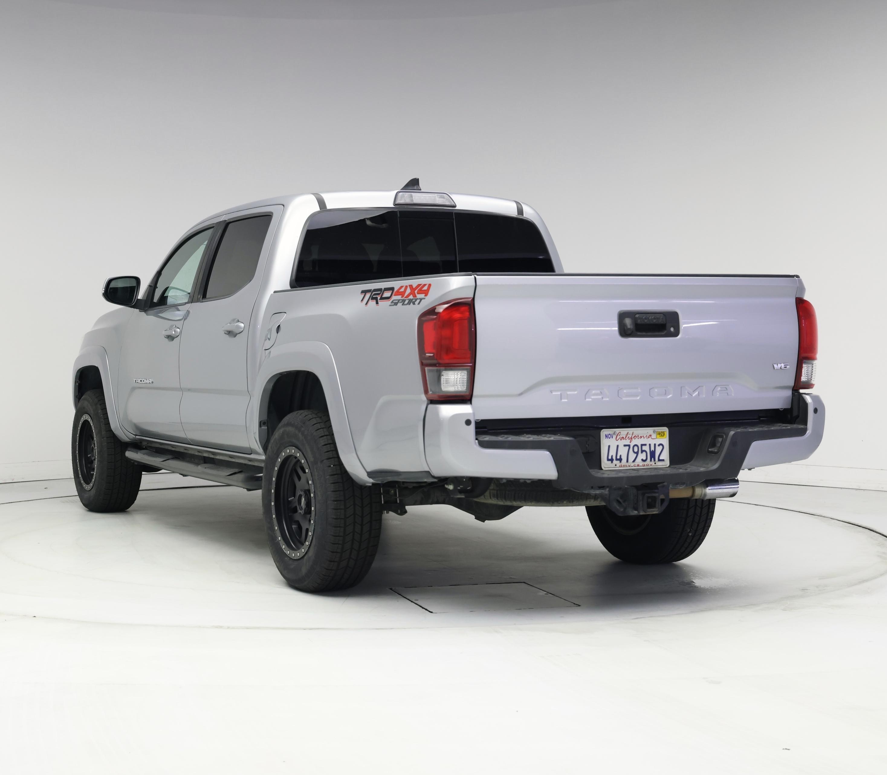 Thumbnail: 2019 Toyota Tacoma - 2
