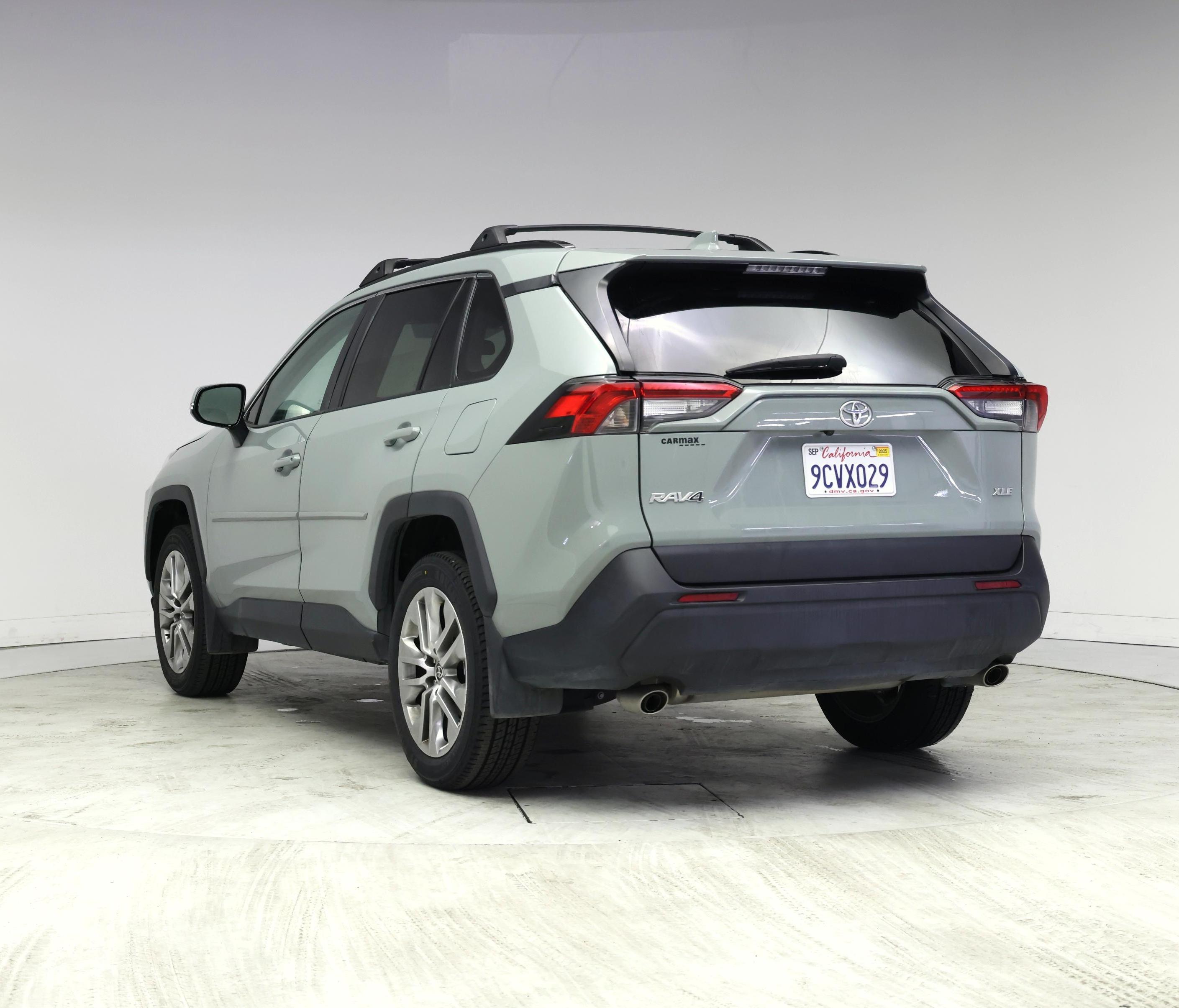 Thumbnail: 2022 Toyota RAV4 - 2