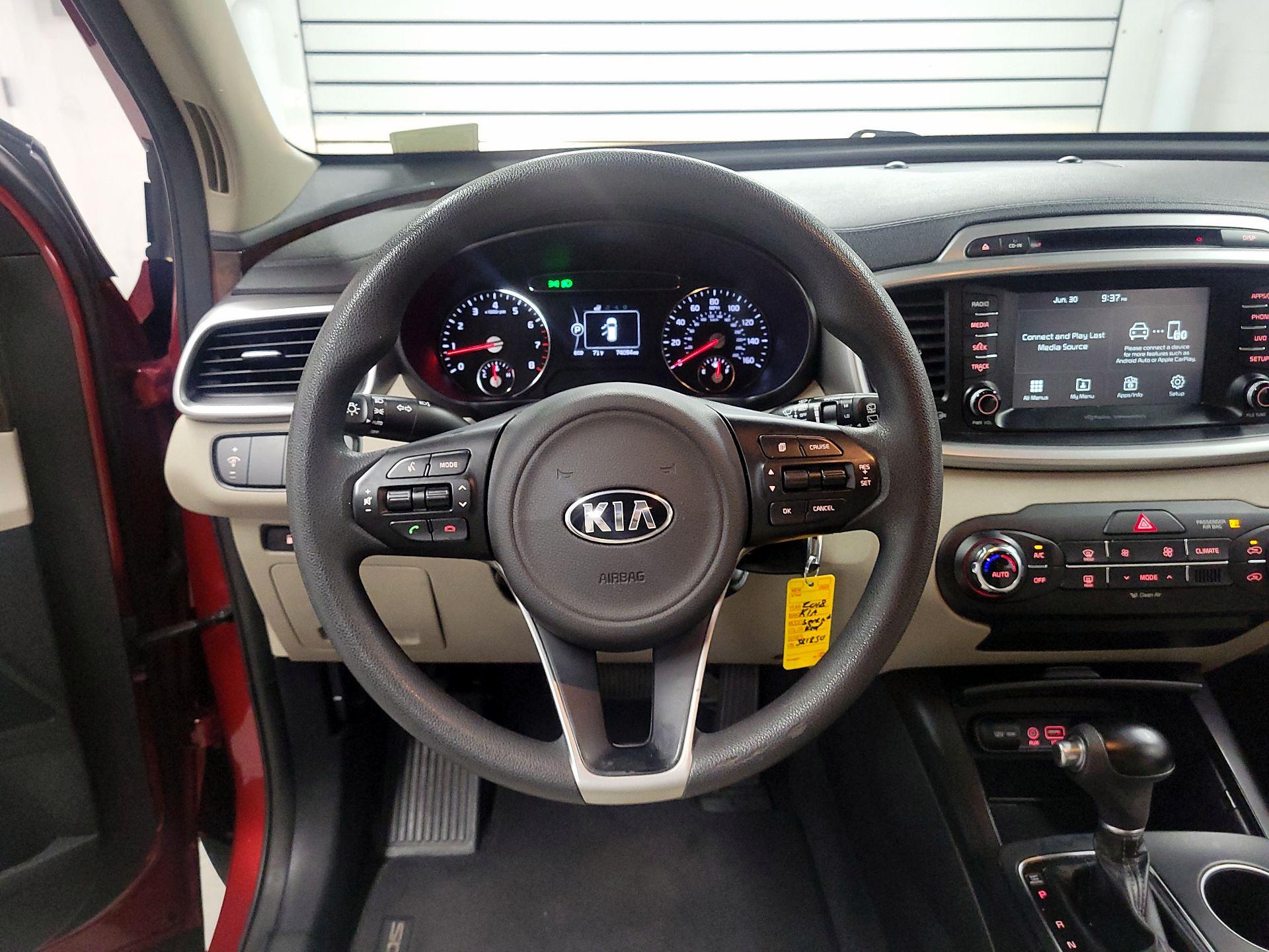 Thumbnail: 2018 Kia Sorento - 10
