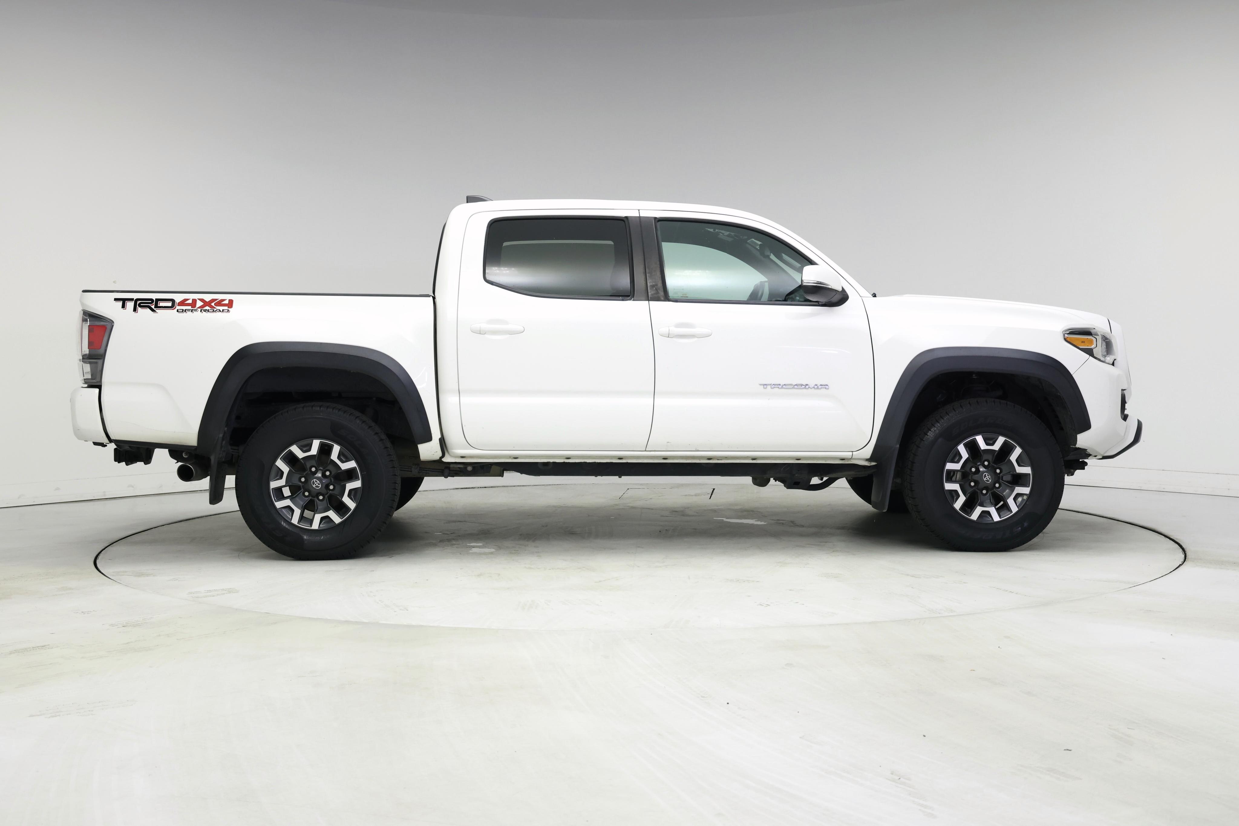 Thumbnail: 2021 Toyota Tacoma - 7