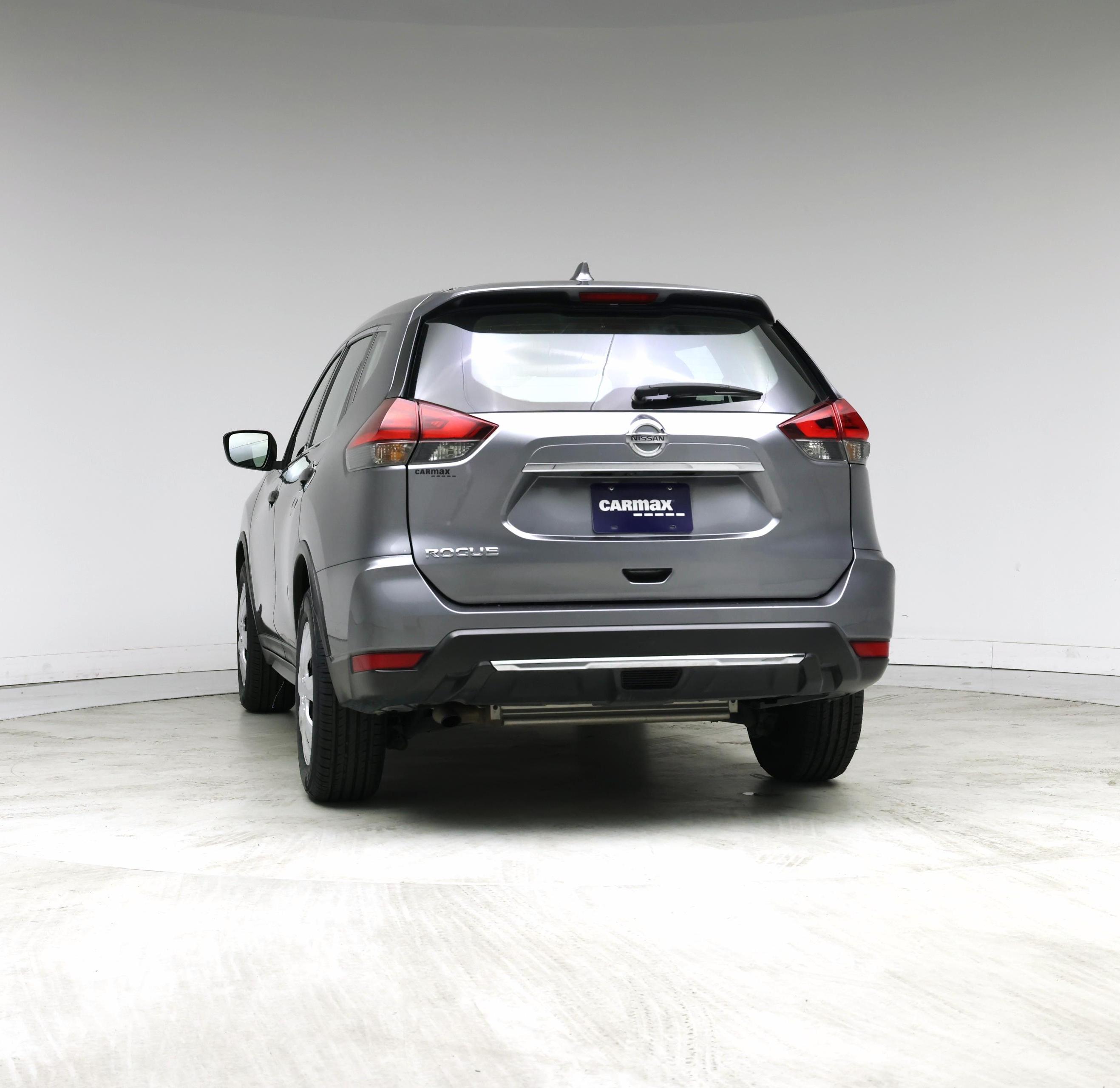 Thumbnail: 2017 Nissan Rogue - 6