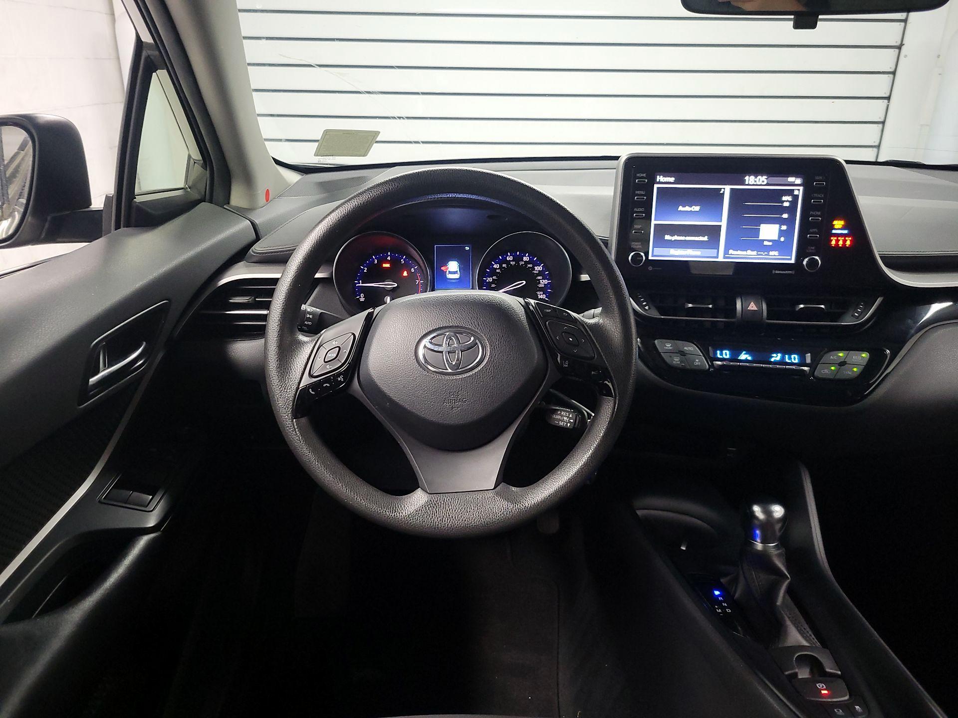 Thumbnail: 2021 Toyota C-HR - 10