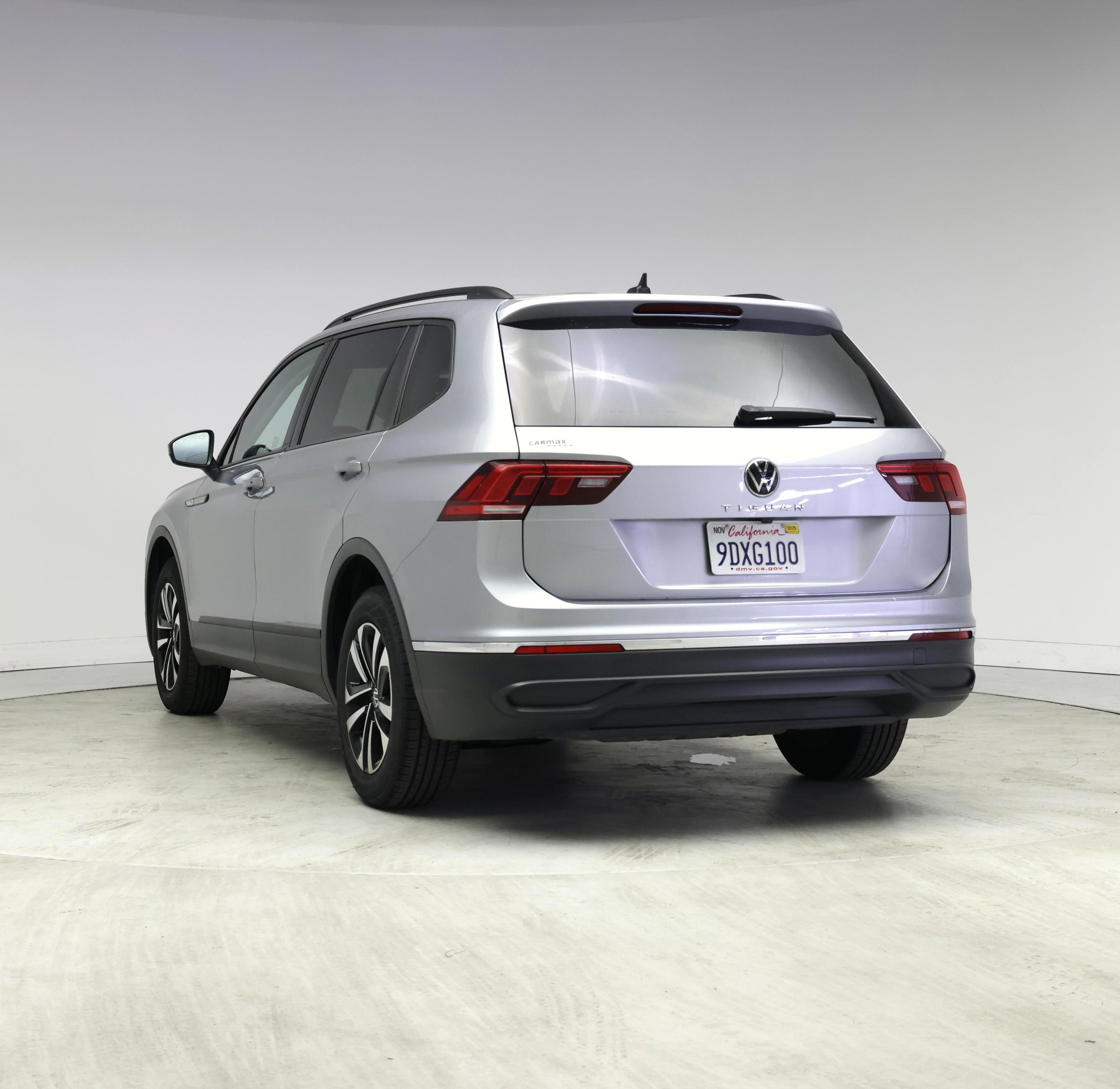 Thumbnail: 2023 Volkswagen Tiguan - 2