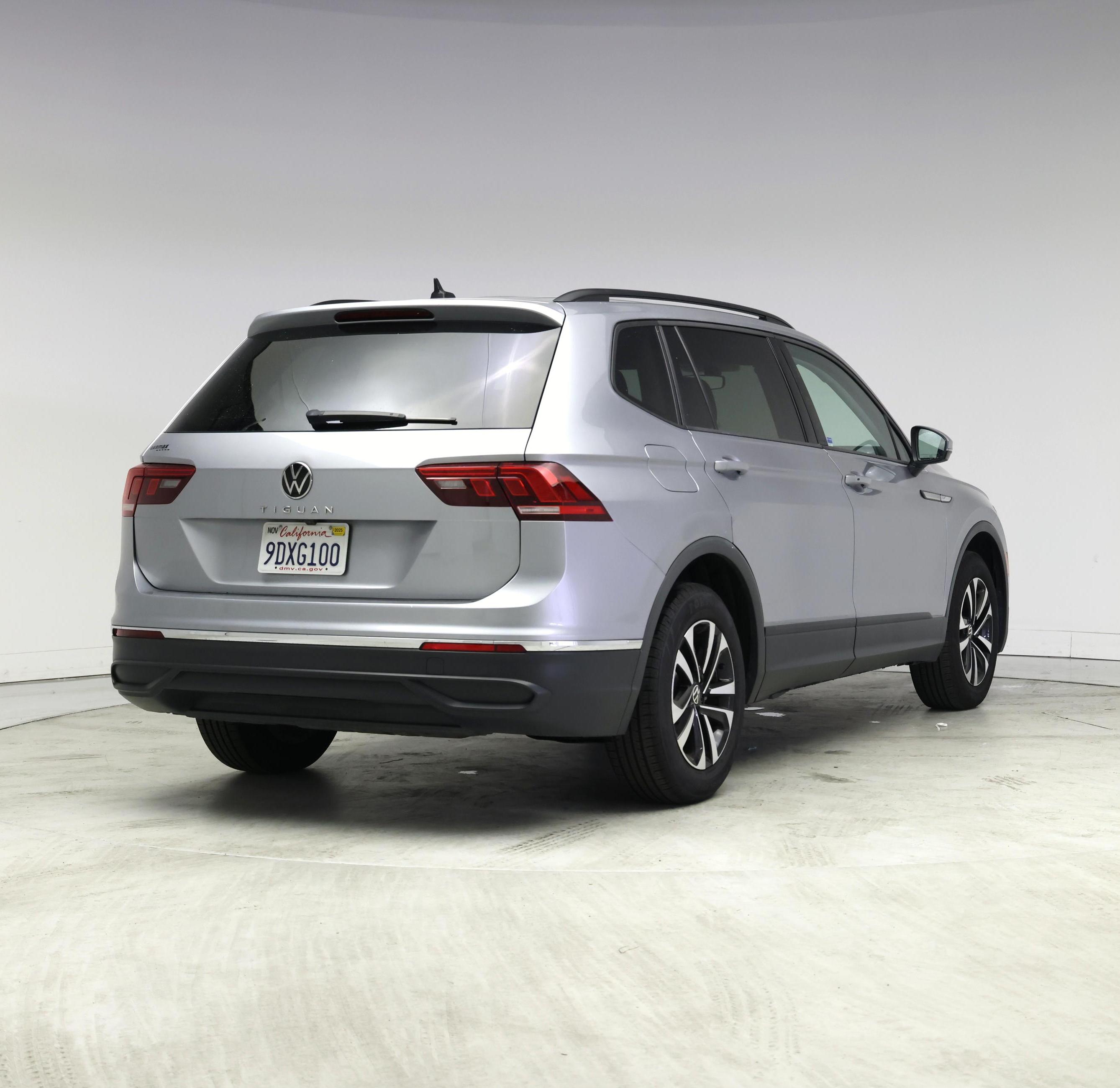 Thumbnail: 2023 Volkswagen Tiguan - 8