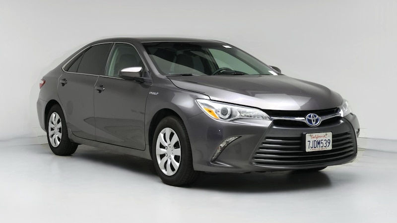2015 Toyota Camry LE Hero Image