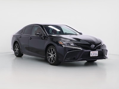 Black 2024 Toyota Camry SE