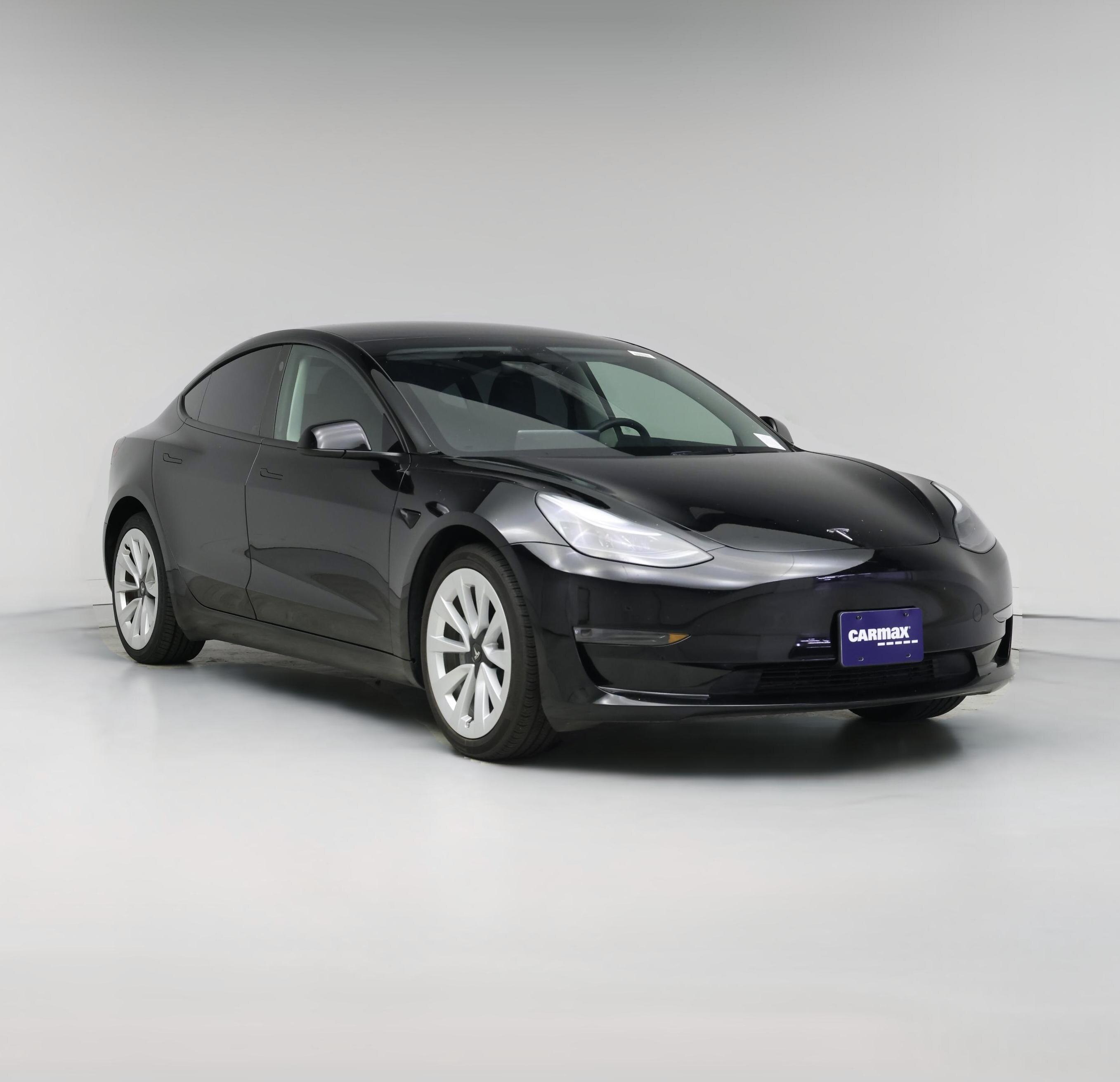 Thumbnail: 2023 Tesla Model 3 - 1