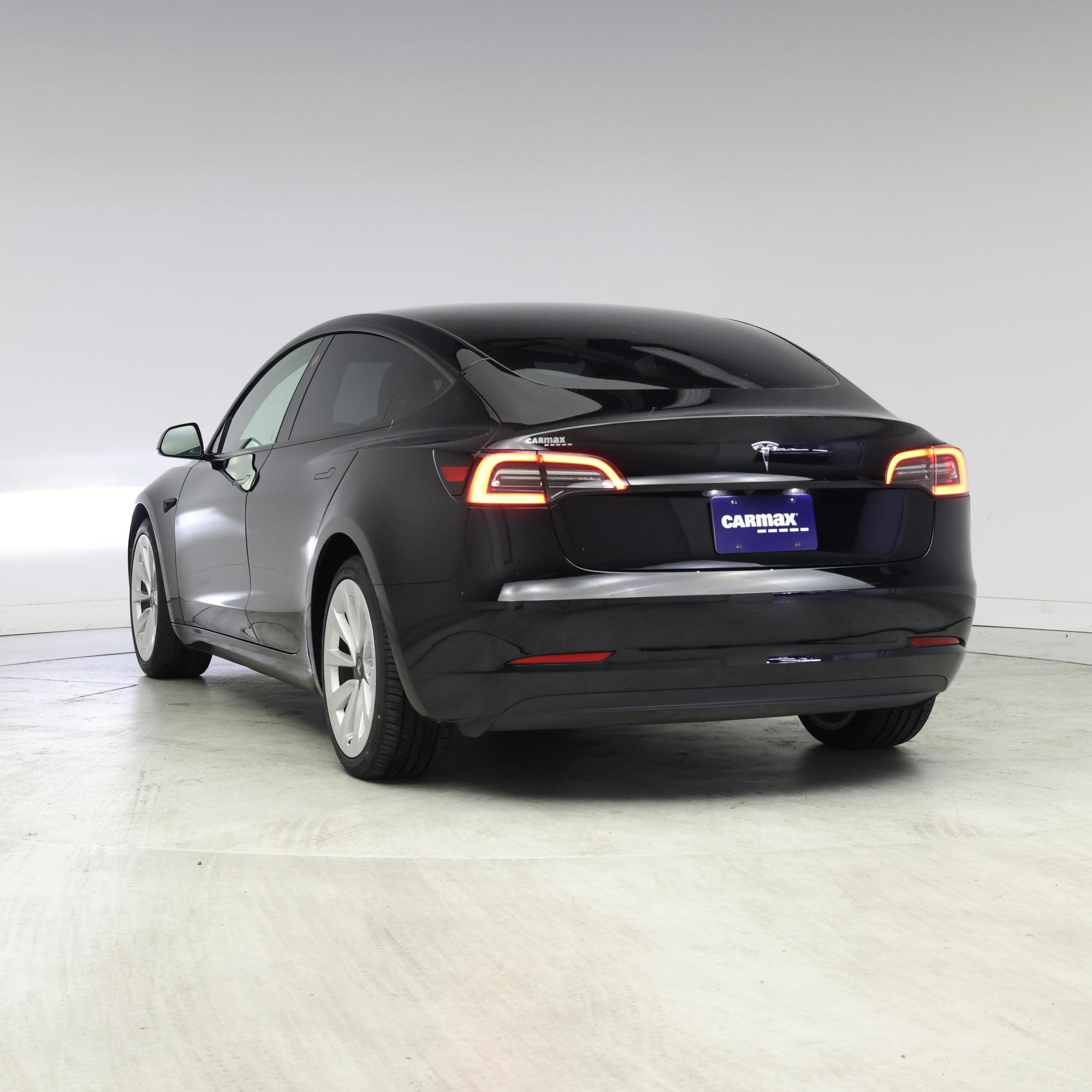 Thumbnail: 2023 Tesla Model 3 - 2