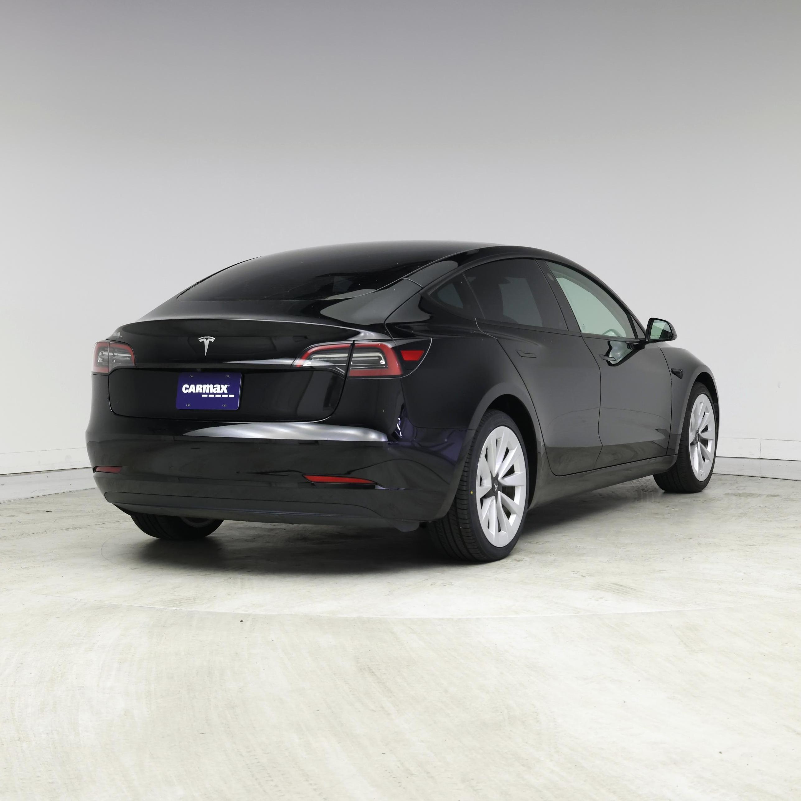 Thumbnail: 2023 Tesla Model 3 - 8