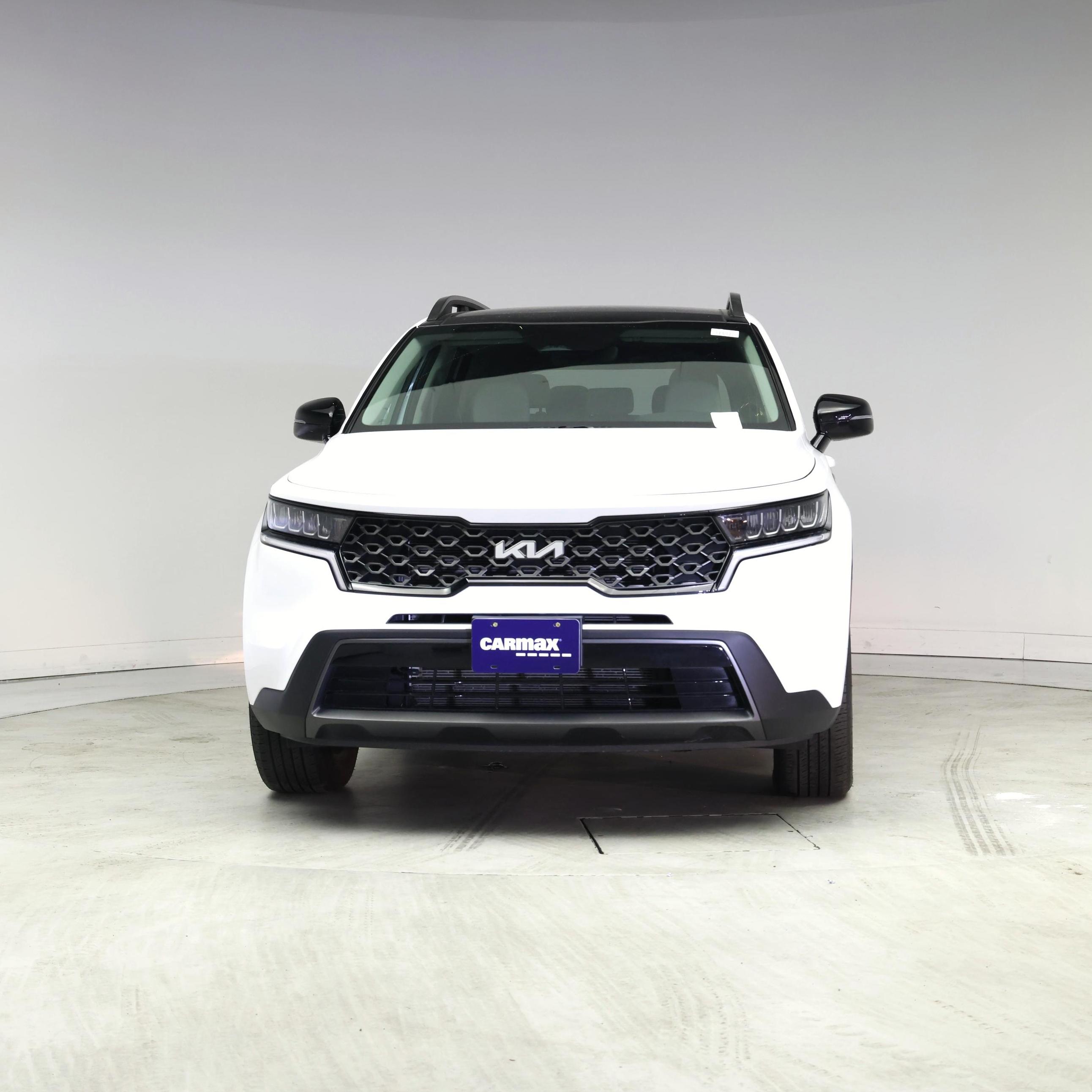 Thumbnail: 2023 Kia Sorento - 5