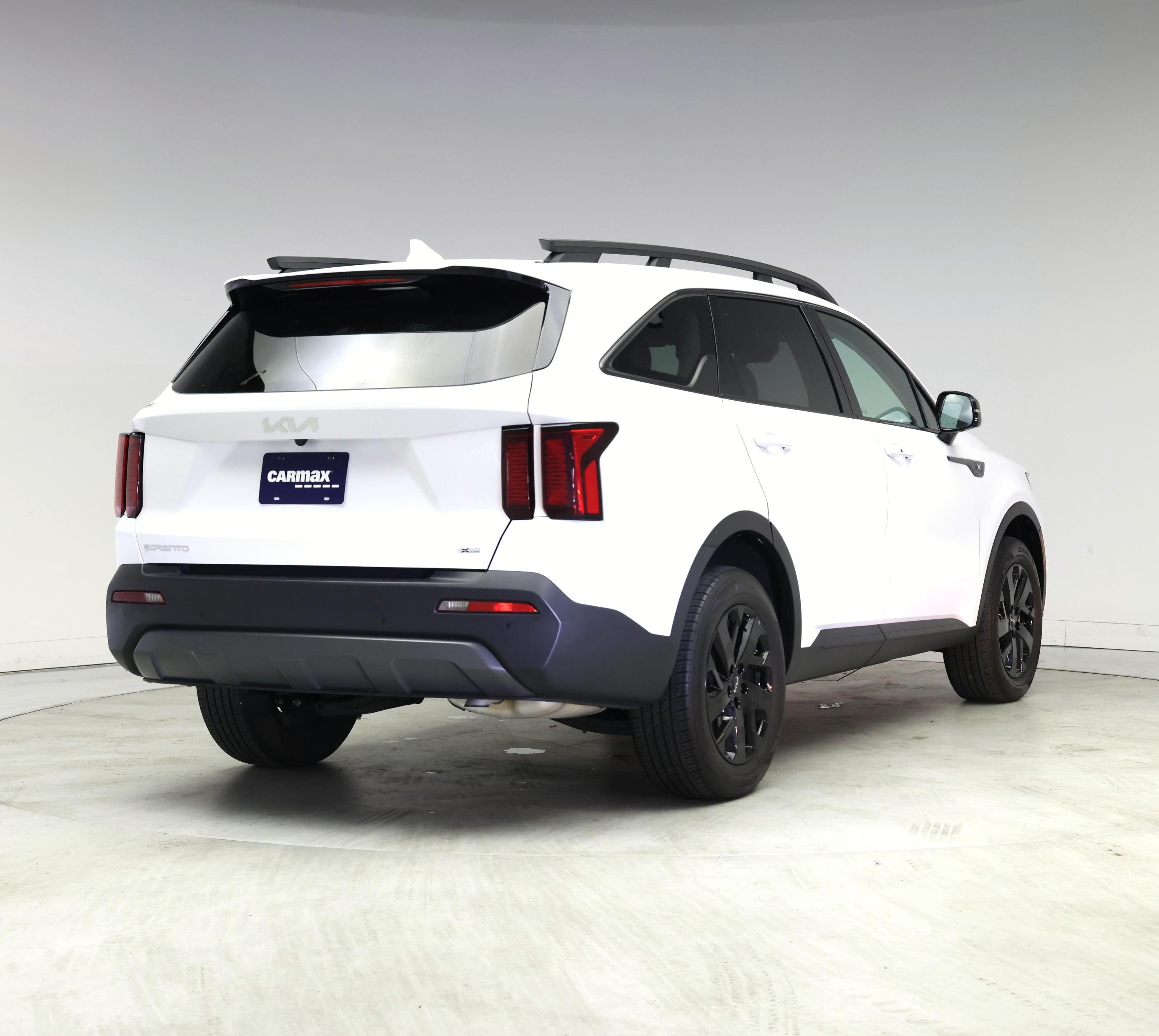 Thumbnail: 2023 Kia Sorento - 8