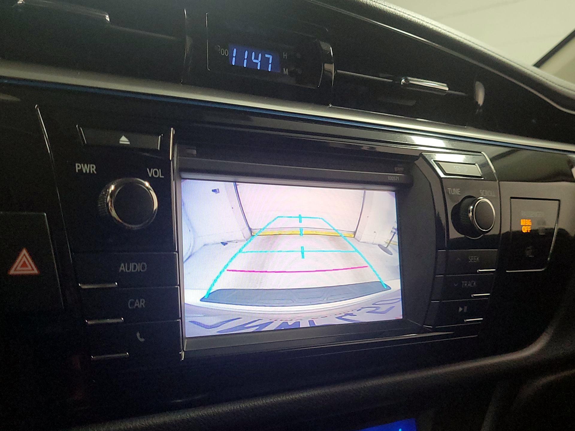 Thumbnail: 2016 Toyota Corolla - 14
