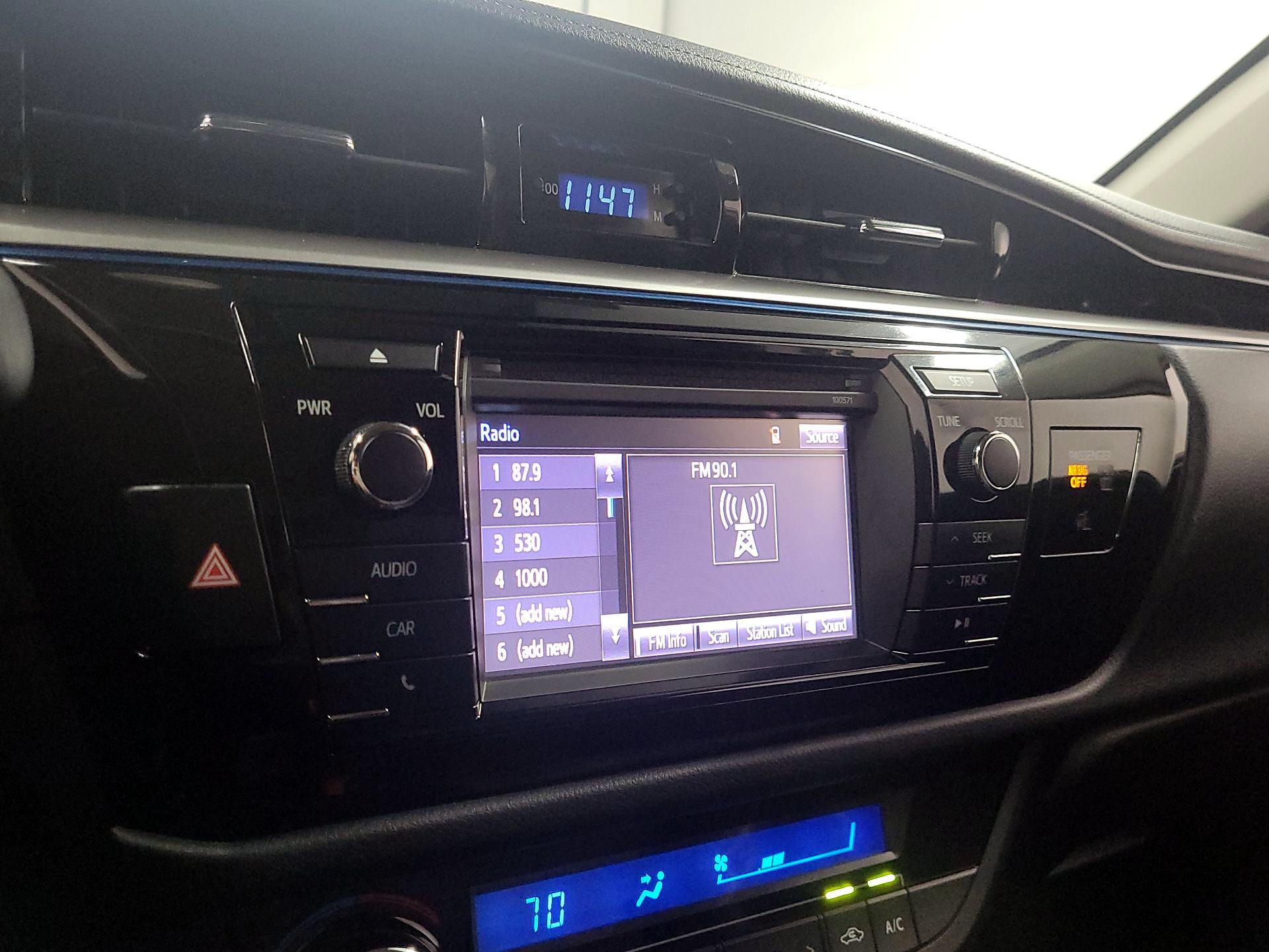 Thumbnail: 2016 Toyota Corolla - 15