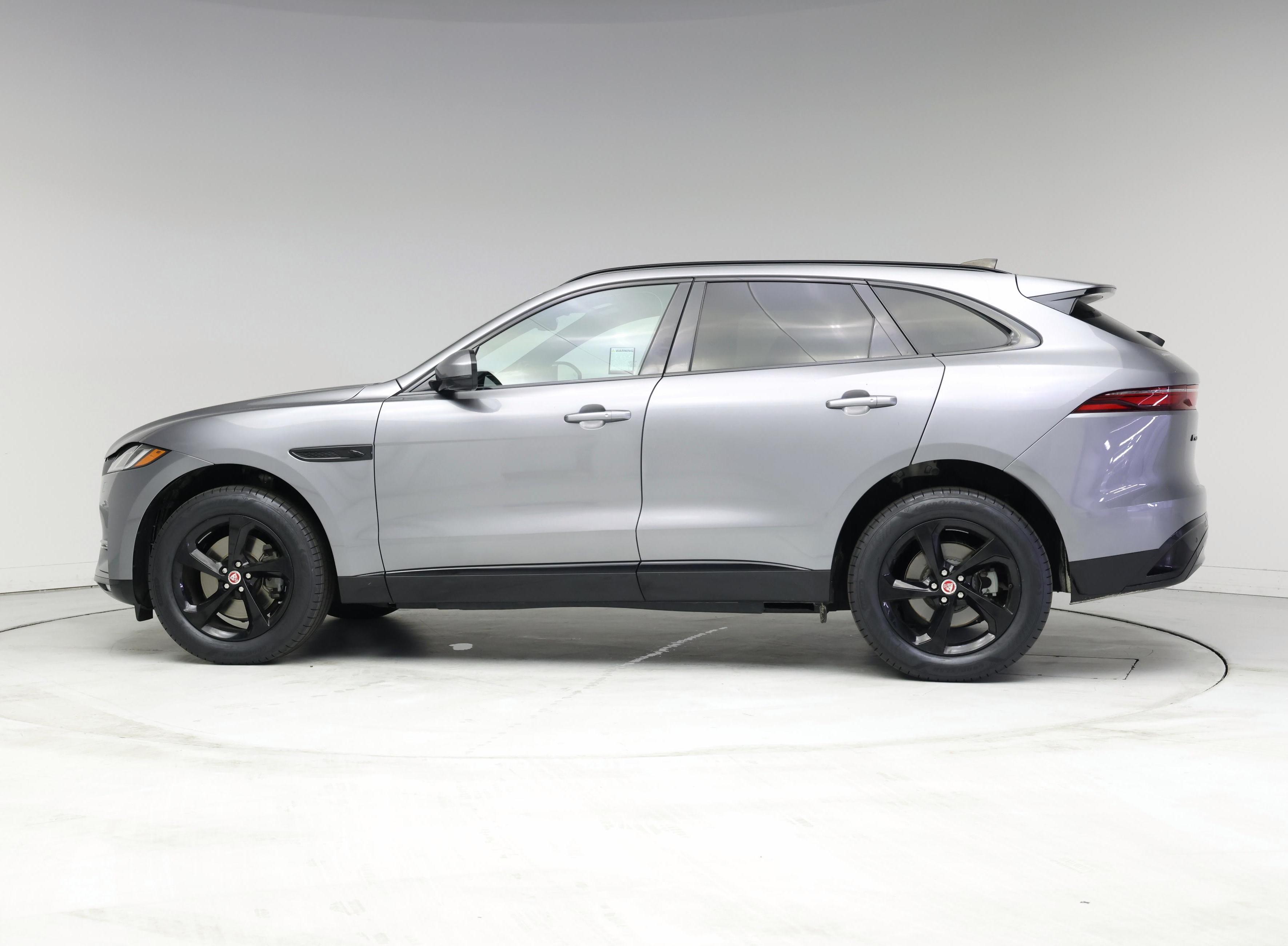 Thumbnail: 2023 Jaguar F-Pace - 3
