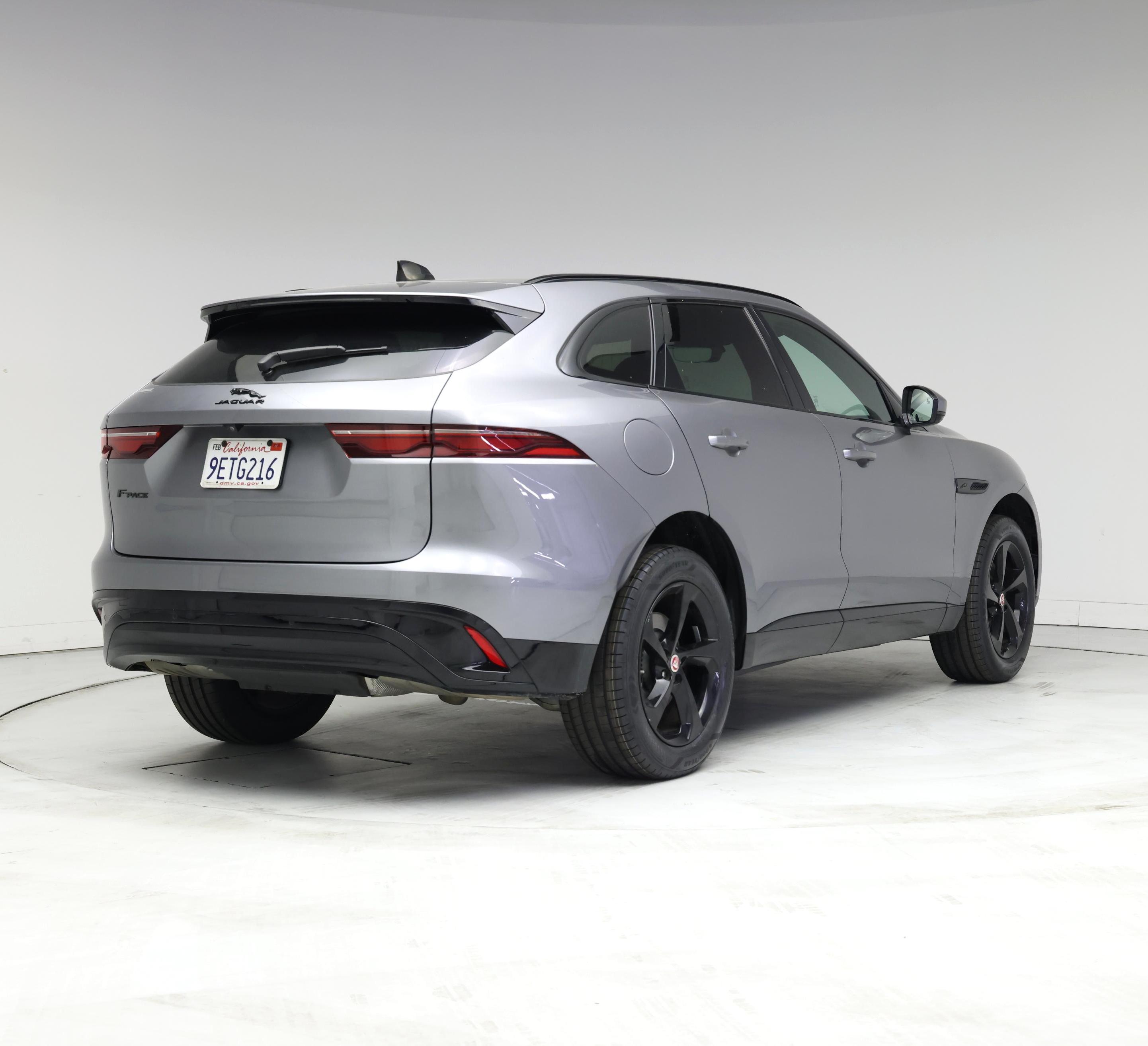 Thumbnail: 2023 Jaguar F-Pace - 8