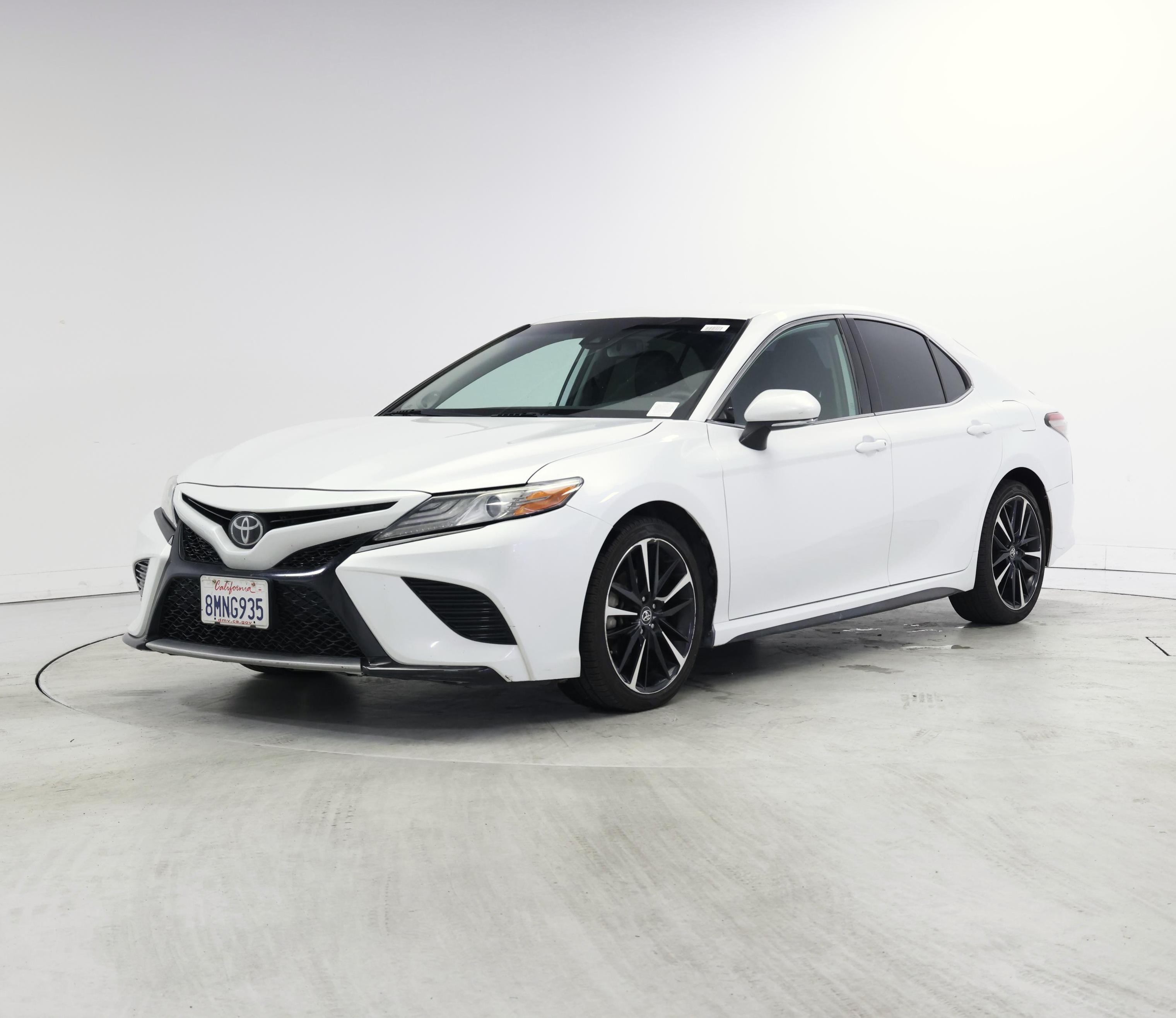 Thumbnail: 2019 Toyota Camry - 4