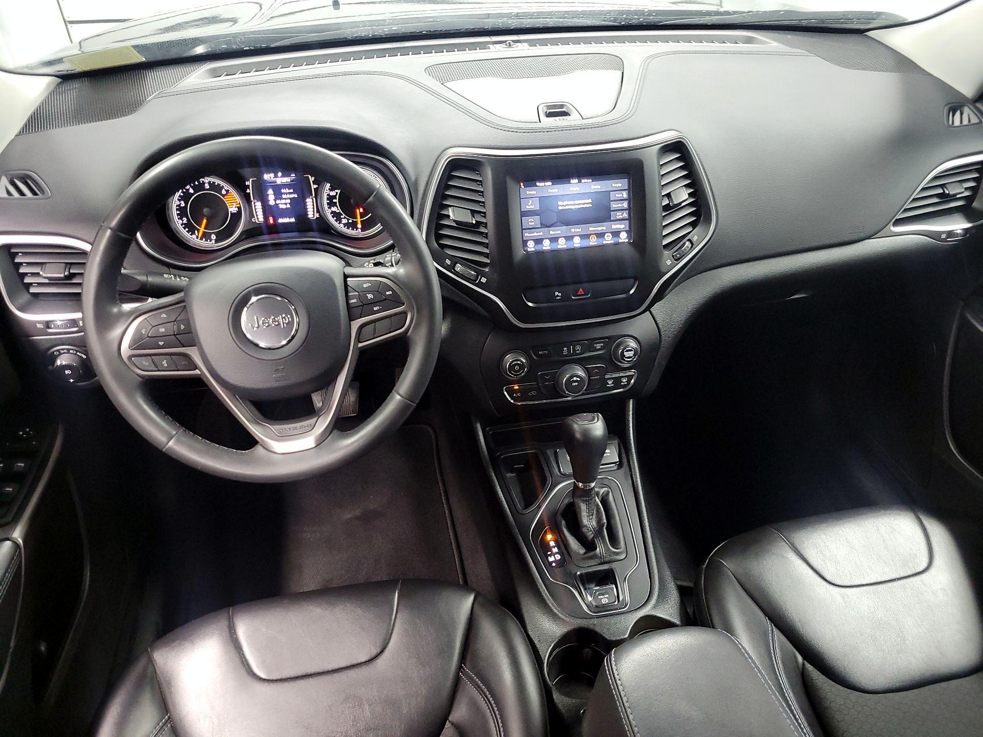 Thumbnail: 2020 Jeep Cherokee - 9