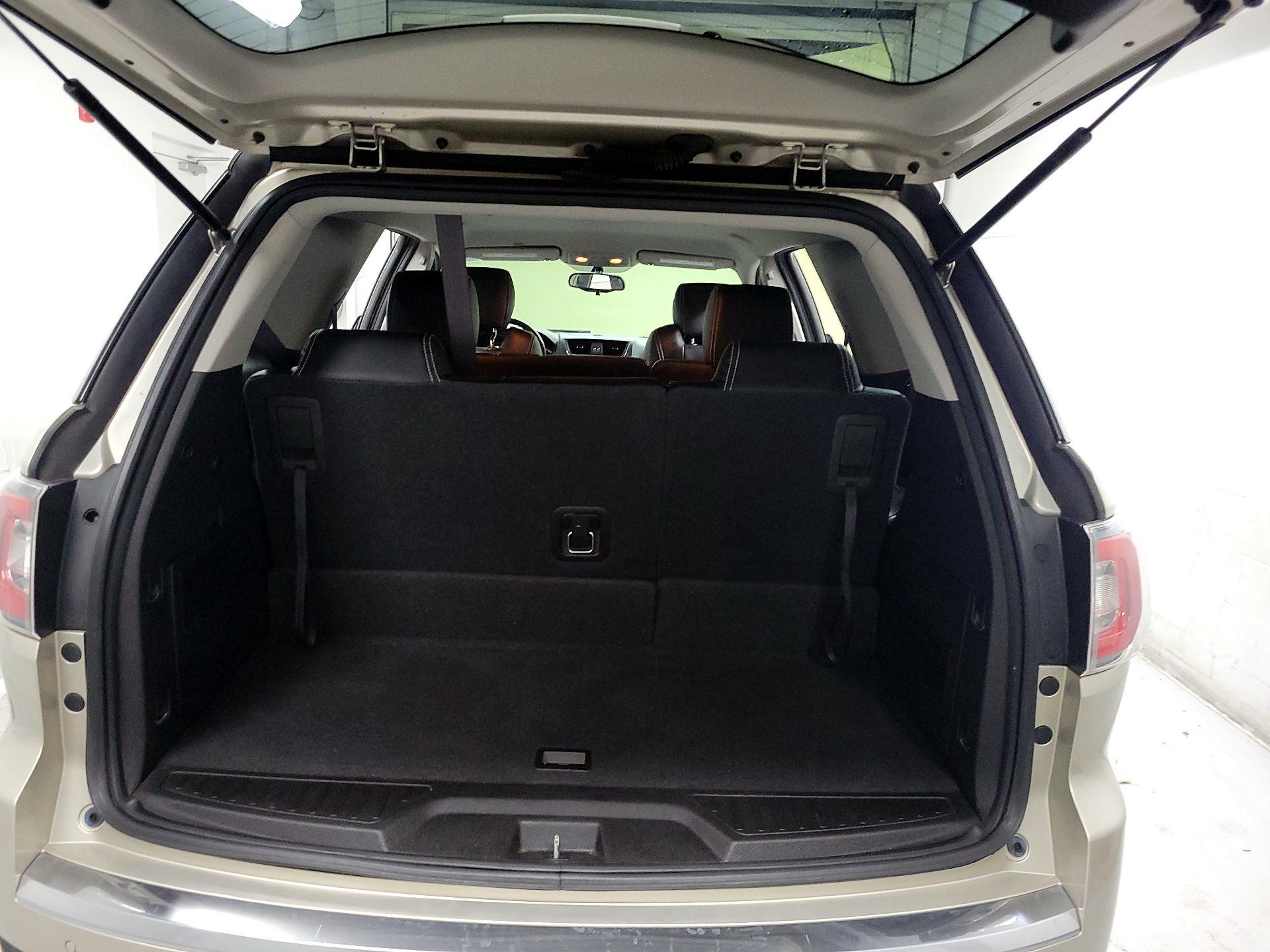 Thumbnail: 2015 GMC Acadia - 19