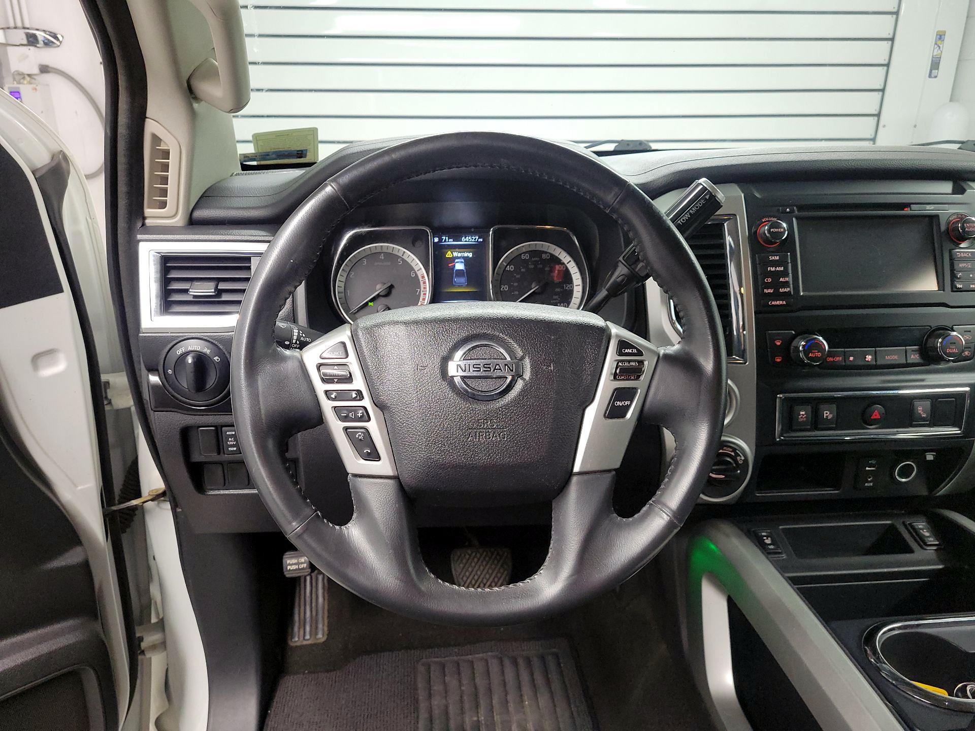 Thumbnail: 2018 Nissan Titan - 10