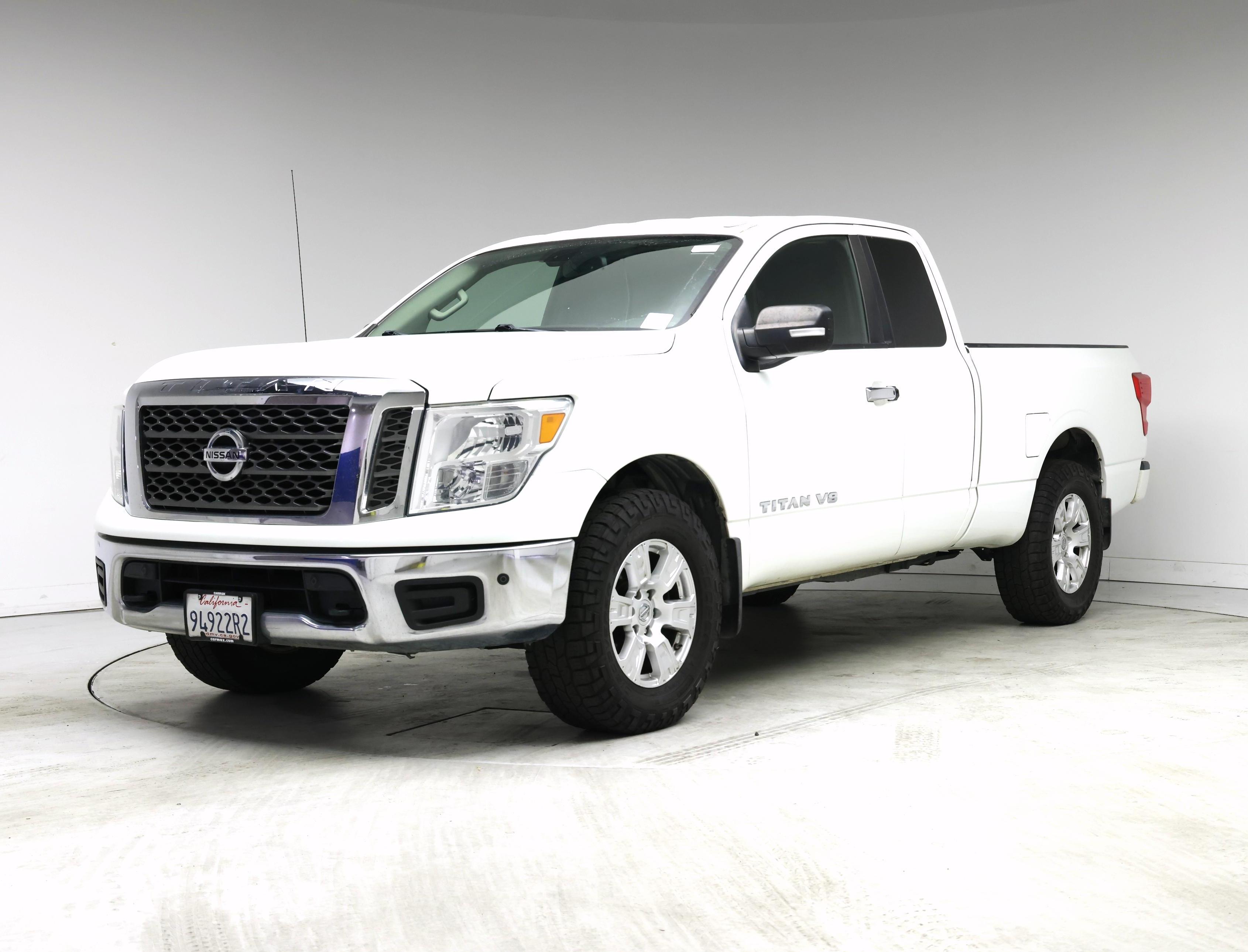 Thumbnail: 2018 Nissan Titan - 4