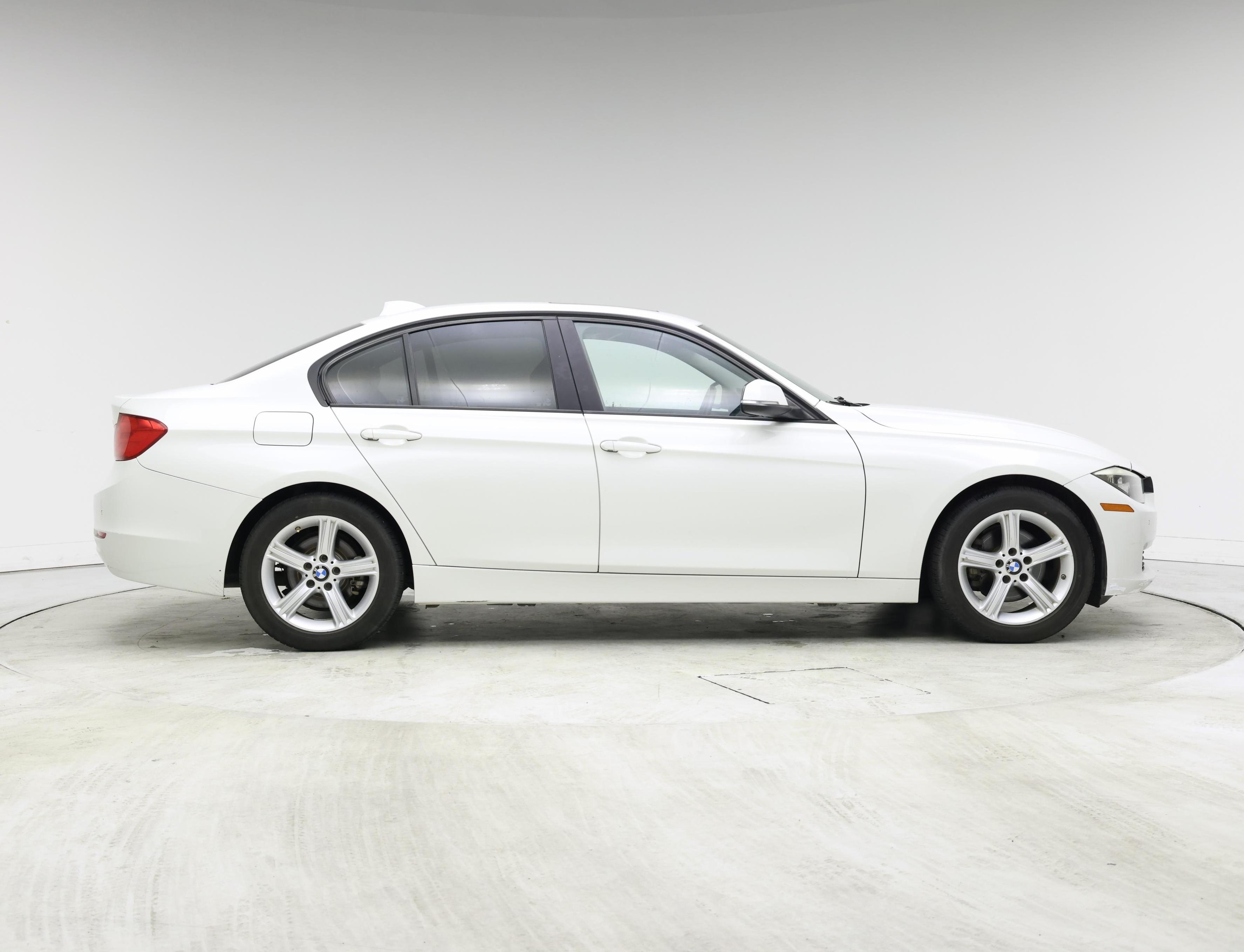 Thumbnail: 2015 BMW 3 Series - 7