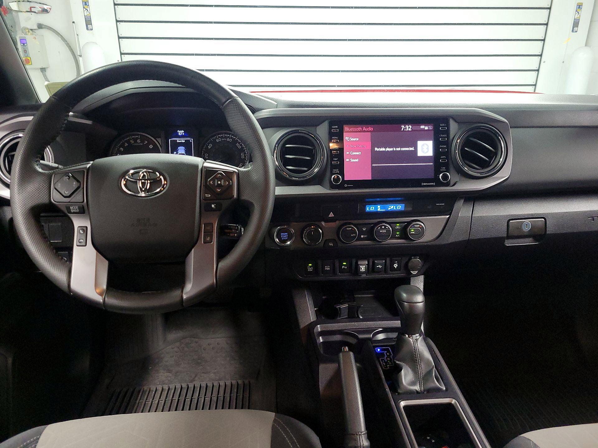 Thumbnail: 2022 Toyota Tacoma - 9
