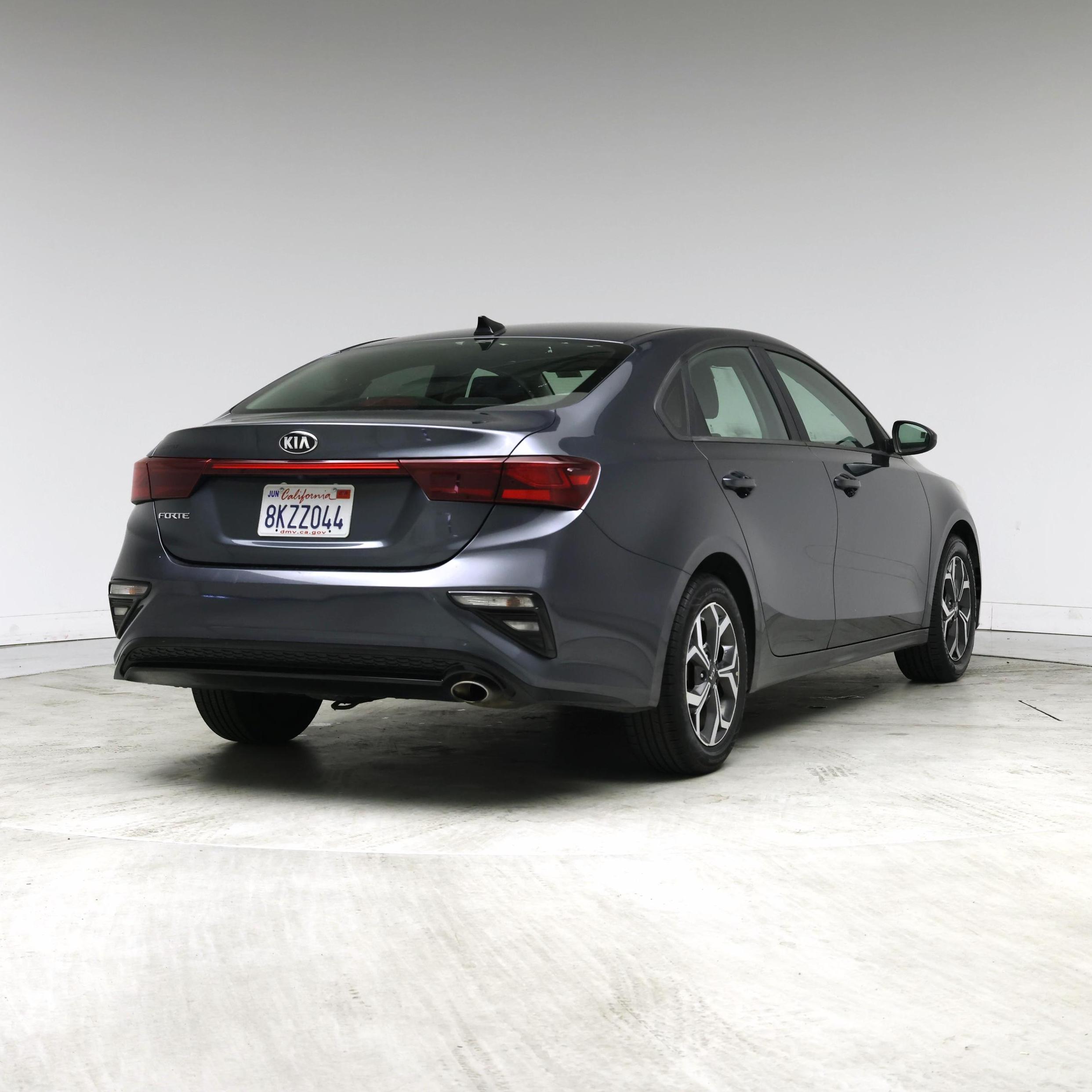 Thumbnail: 2019 Kia Forte - 8