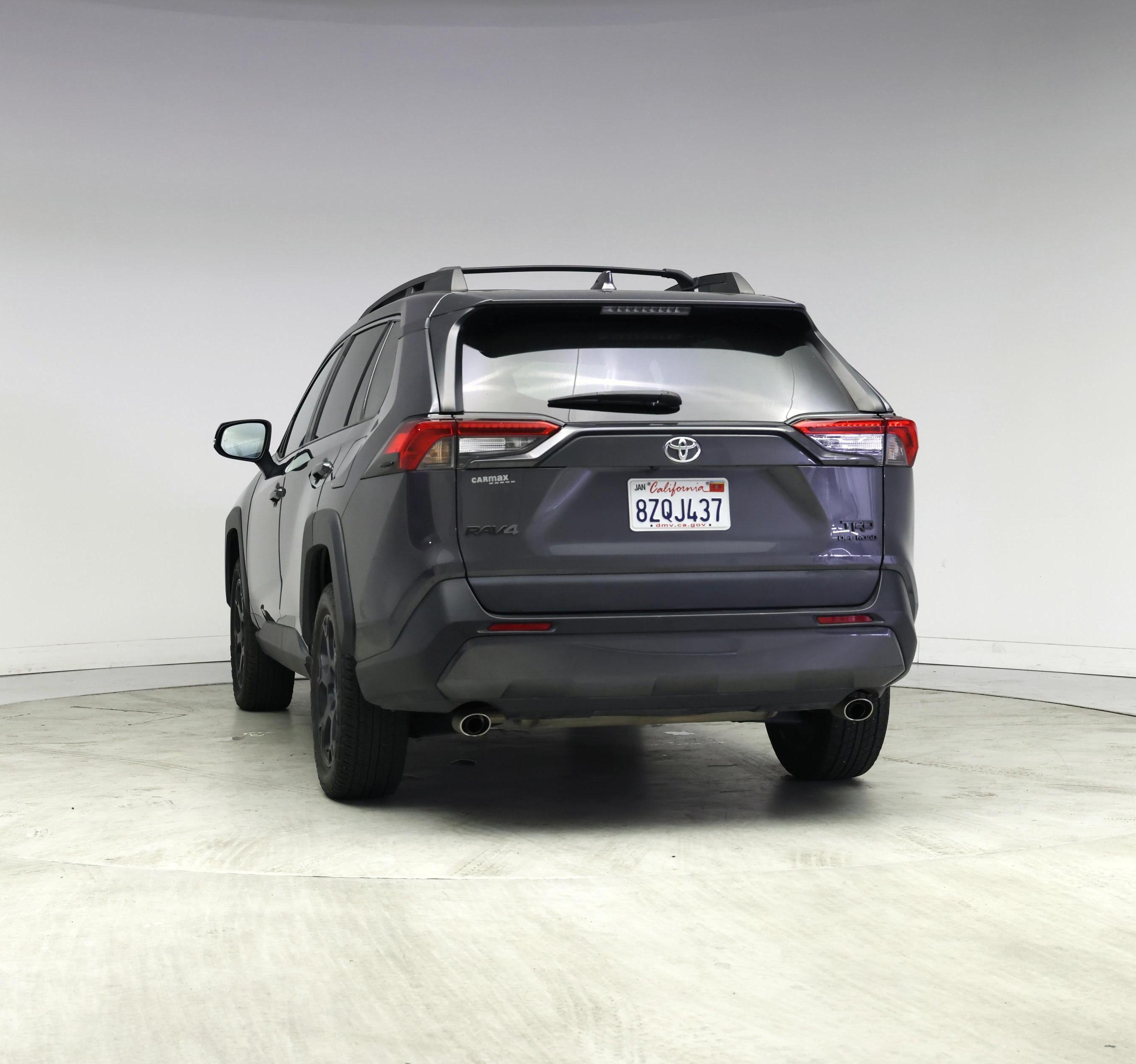 Thumbnail: 2021 Toyota RAV4 - 6