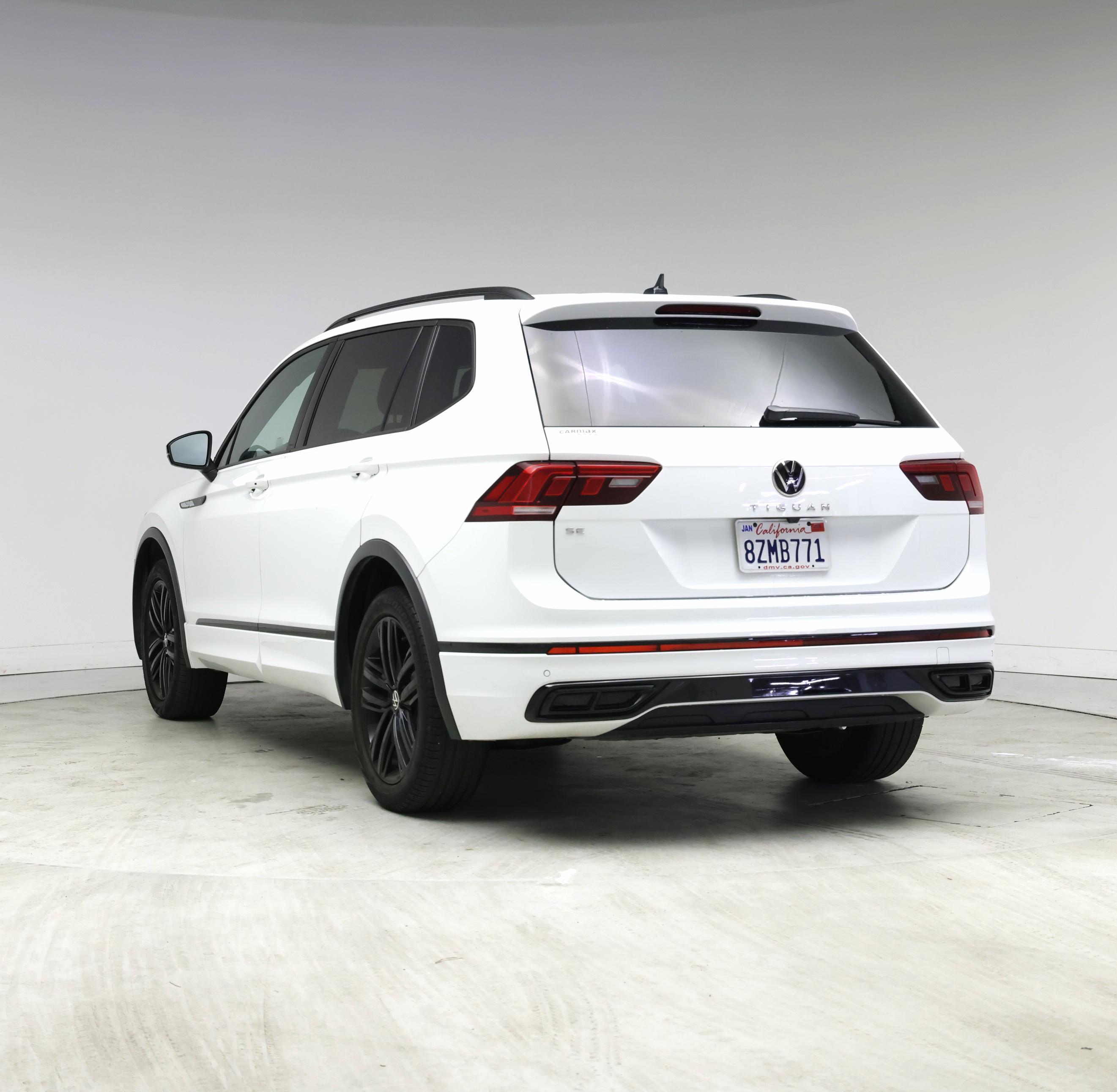 Thumbnail: 2022 Volkswagen Tiguan - 2