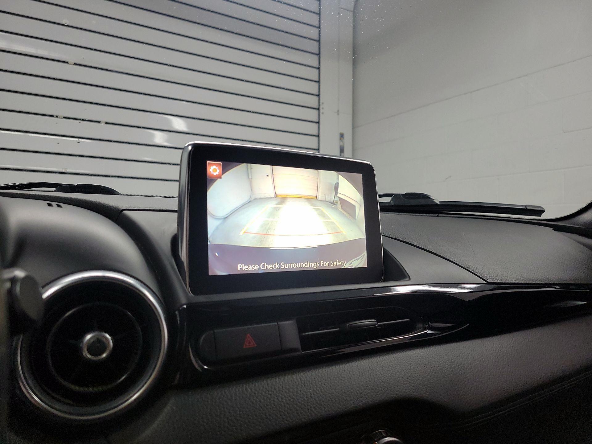 Thumbnail: 2019 Fiat 124 Spider - 14