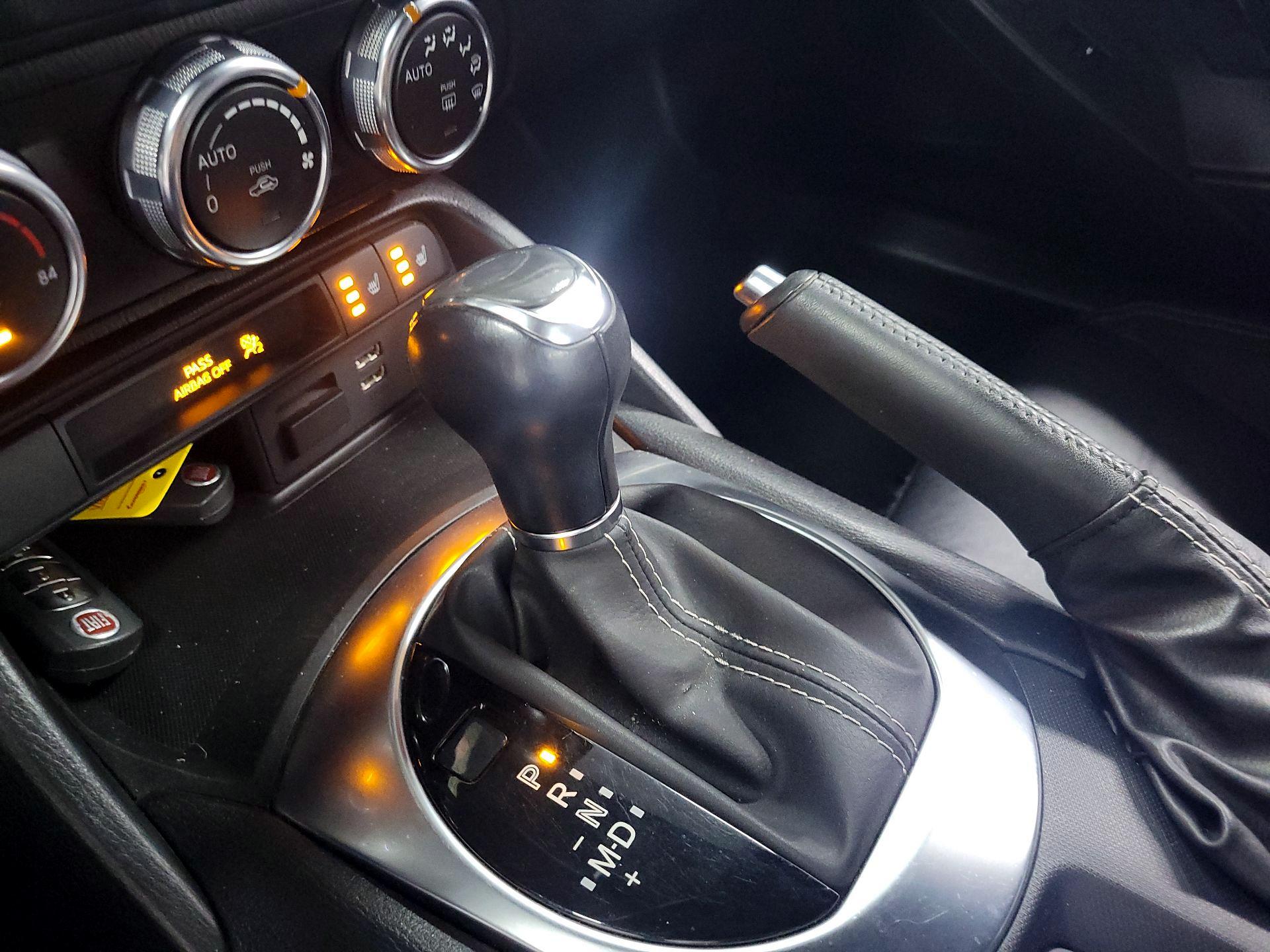 Thumbnail: 2019 Fiat 124 Spider - 17