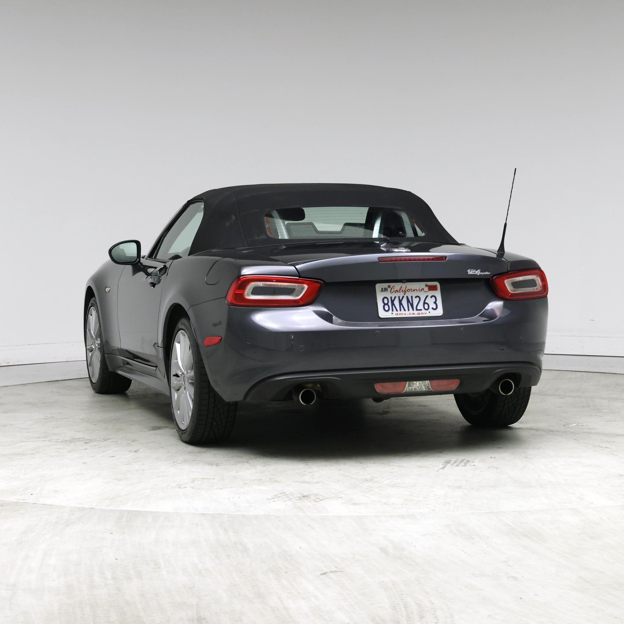 Thumbnail: 2019 Fiat 124 Spider - 2