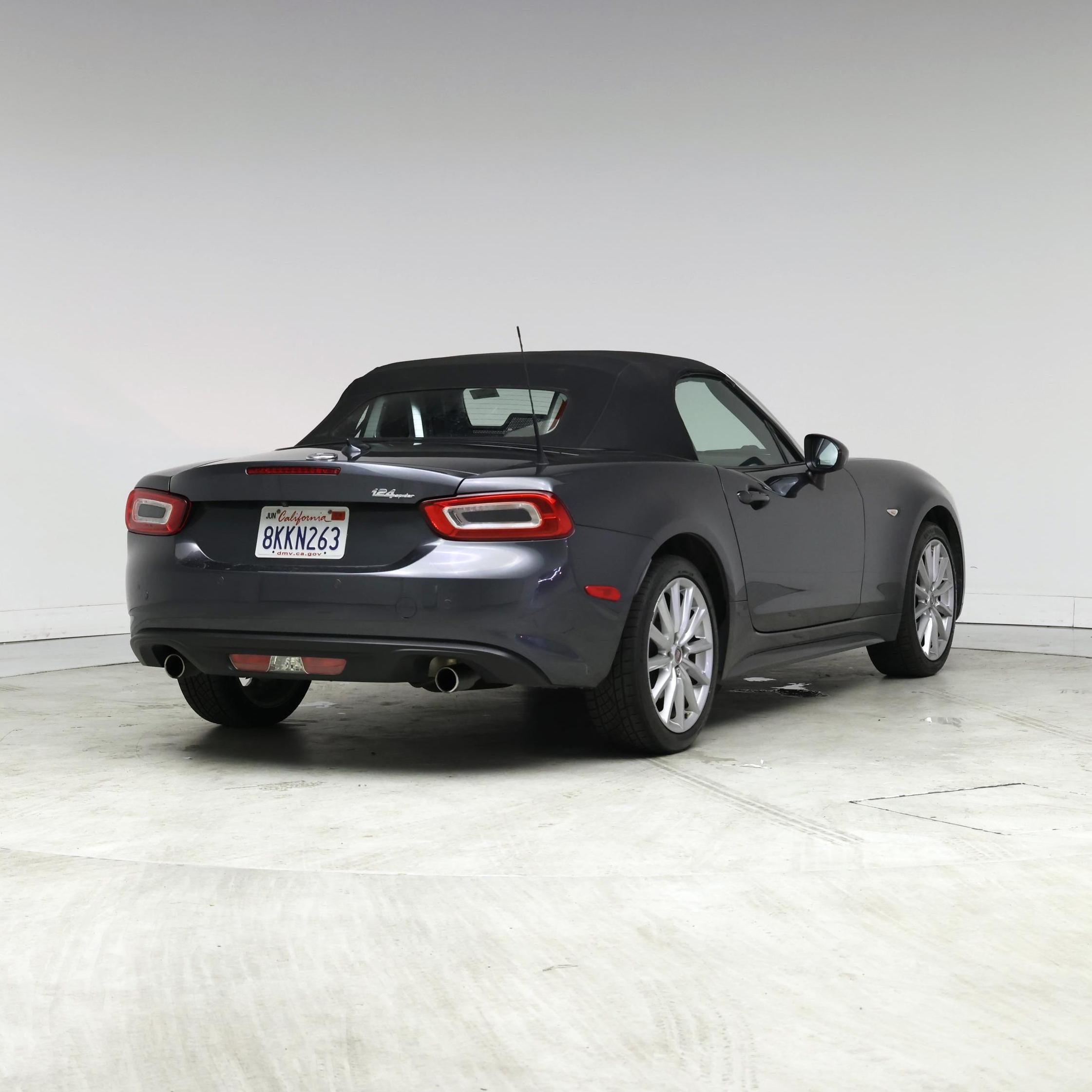 Thumbnail: 2019 Fiat 124 Spider - 8