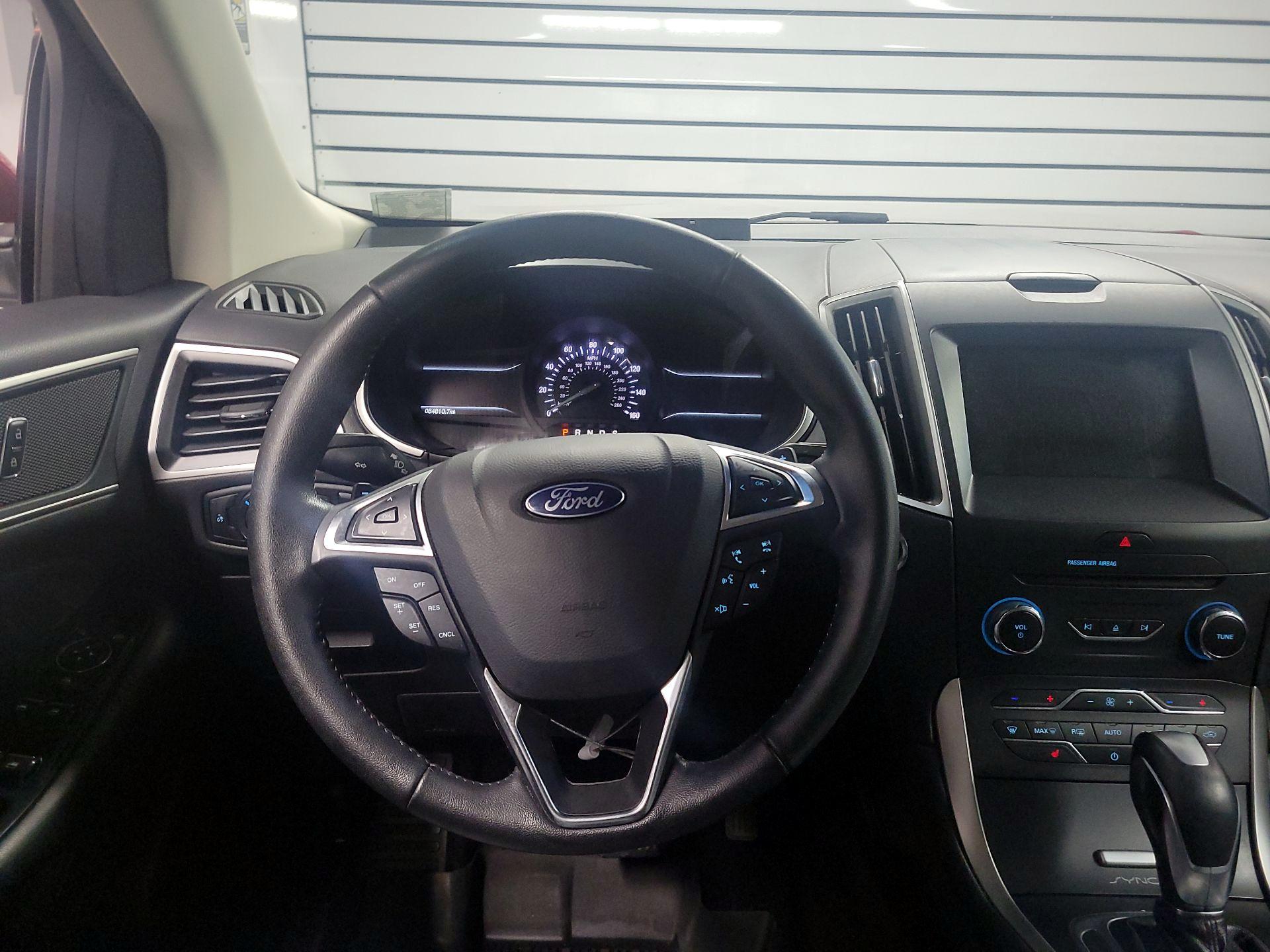 Thumbnail: 2017 Ford Edge - 10
