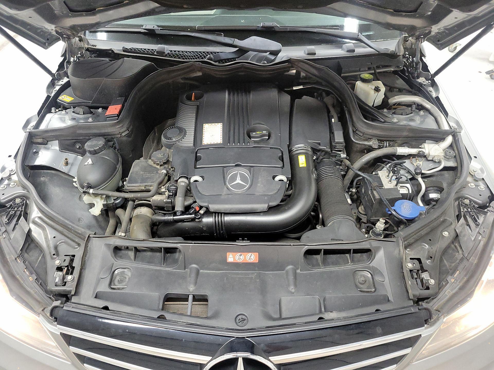 Thumbnail: 2014 Mercedes-Benz C-Class - 20