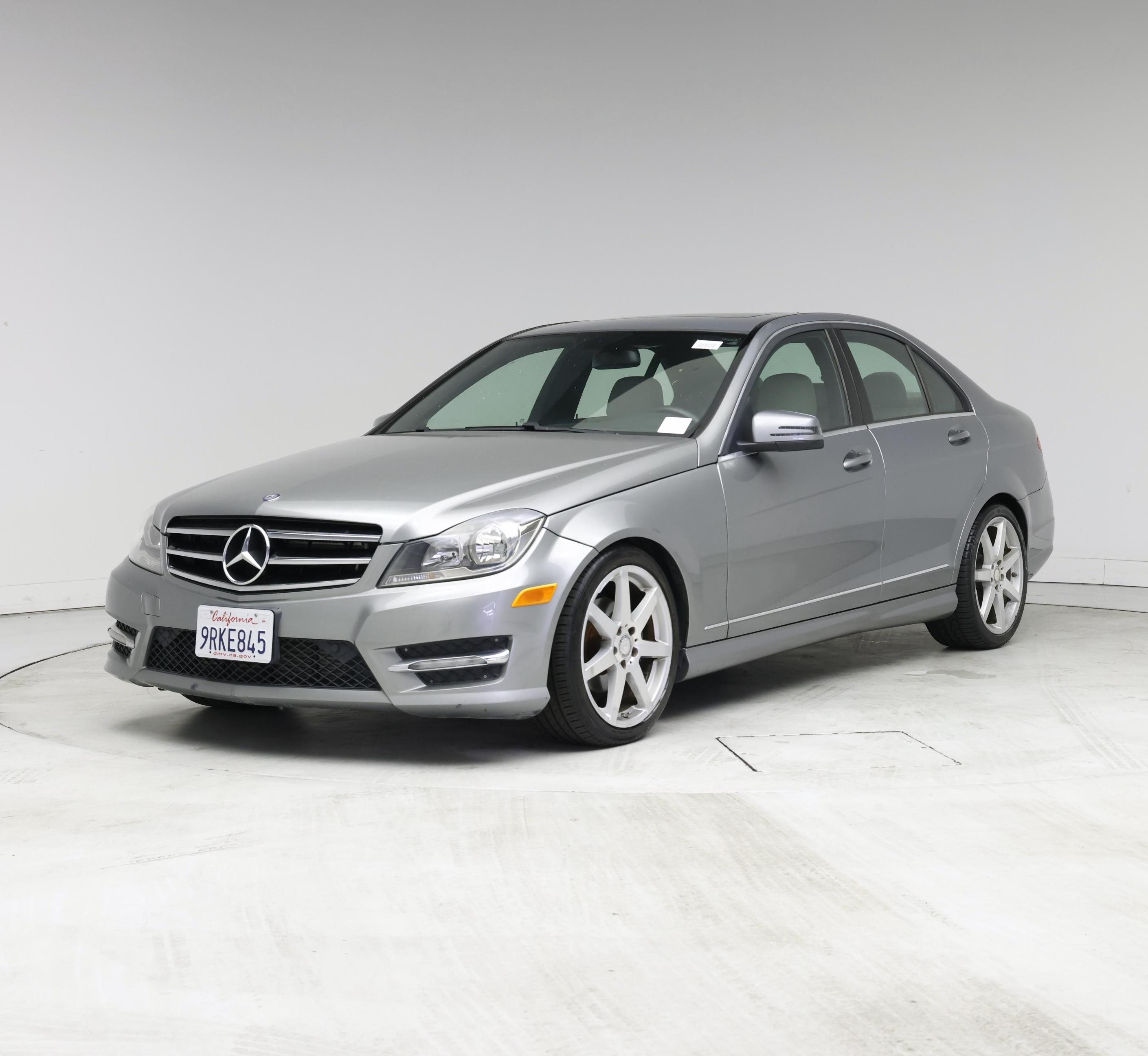 Thumbnail: 2014 Mercedes-Benz C-Class - 4