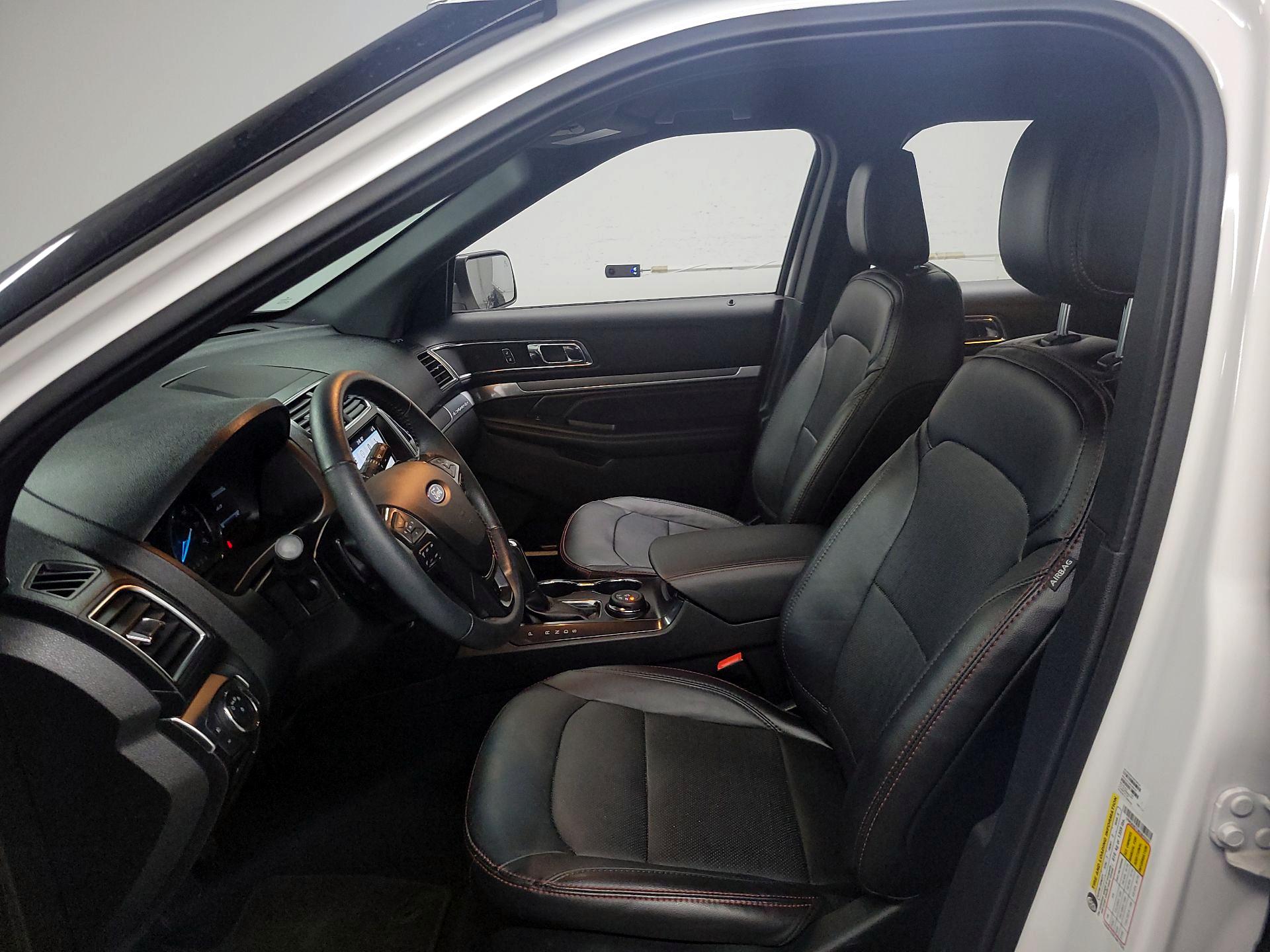 Thumbnail: 2019 Ford Explorer - 11