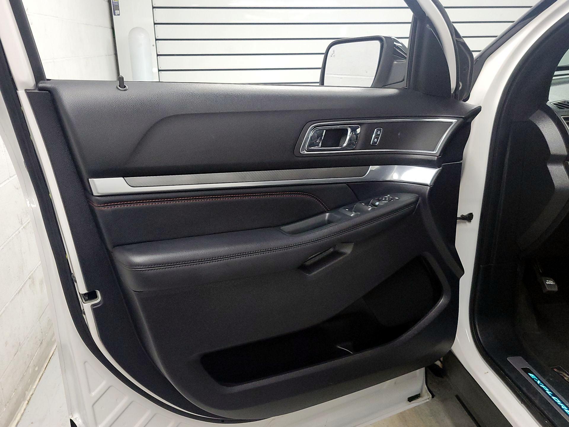 Thumbnail: 2019 Ford Explorer - 12