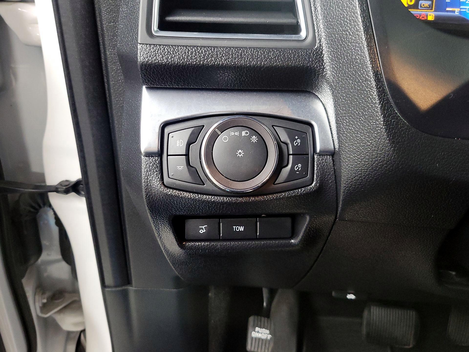 Thumbnail: 2019 Ford Explorer - 13