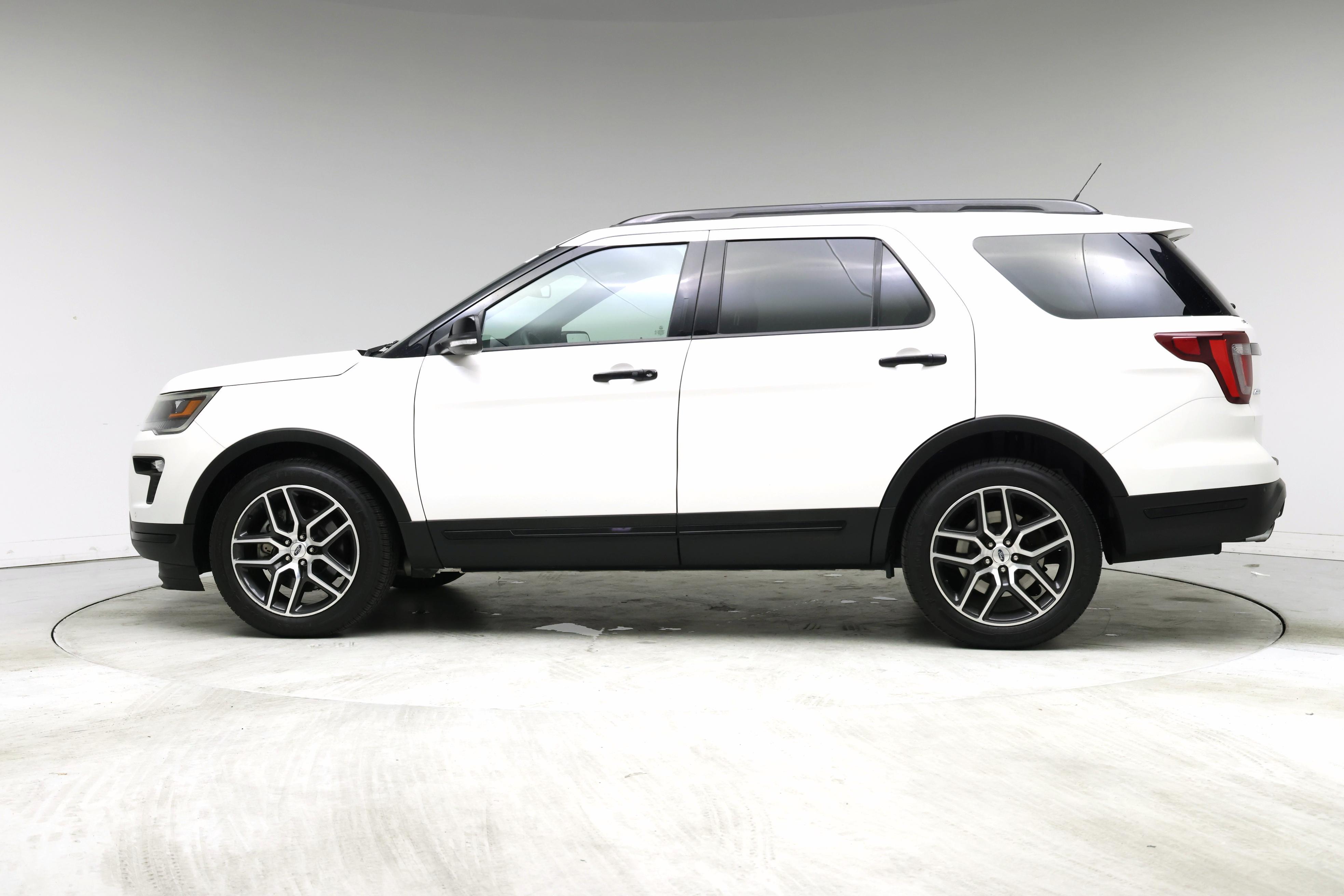 Thumbnail: 2019 Ford Explorer - 3