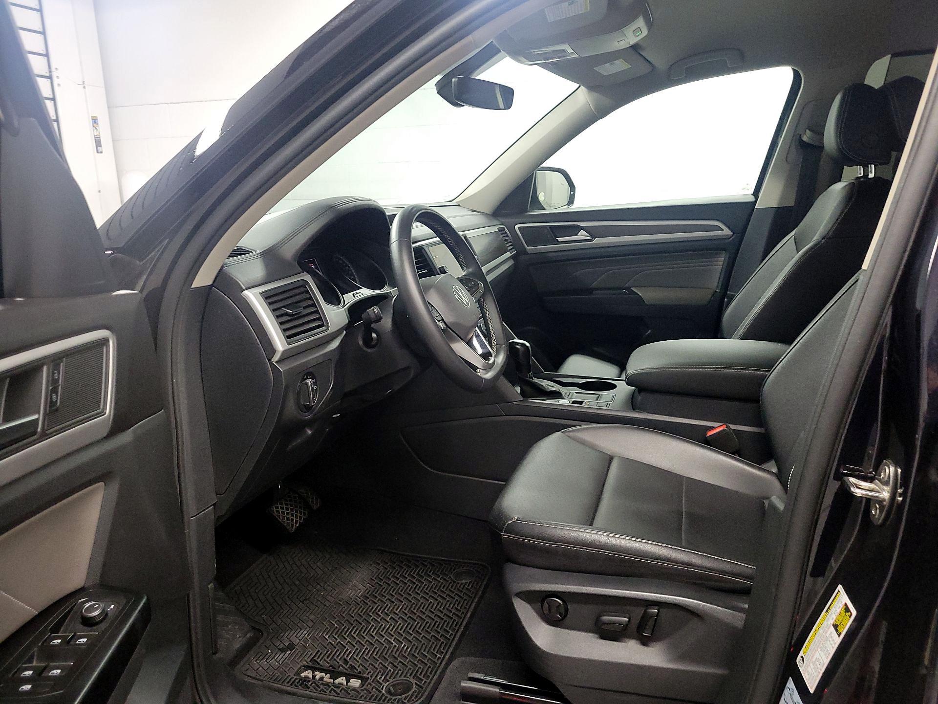 Thumbnail: 2021 Volkswagen Atlas - 11