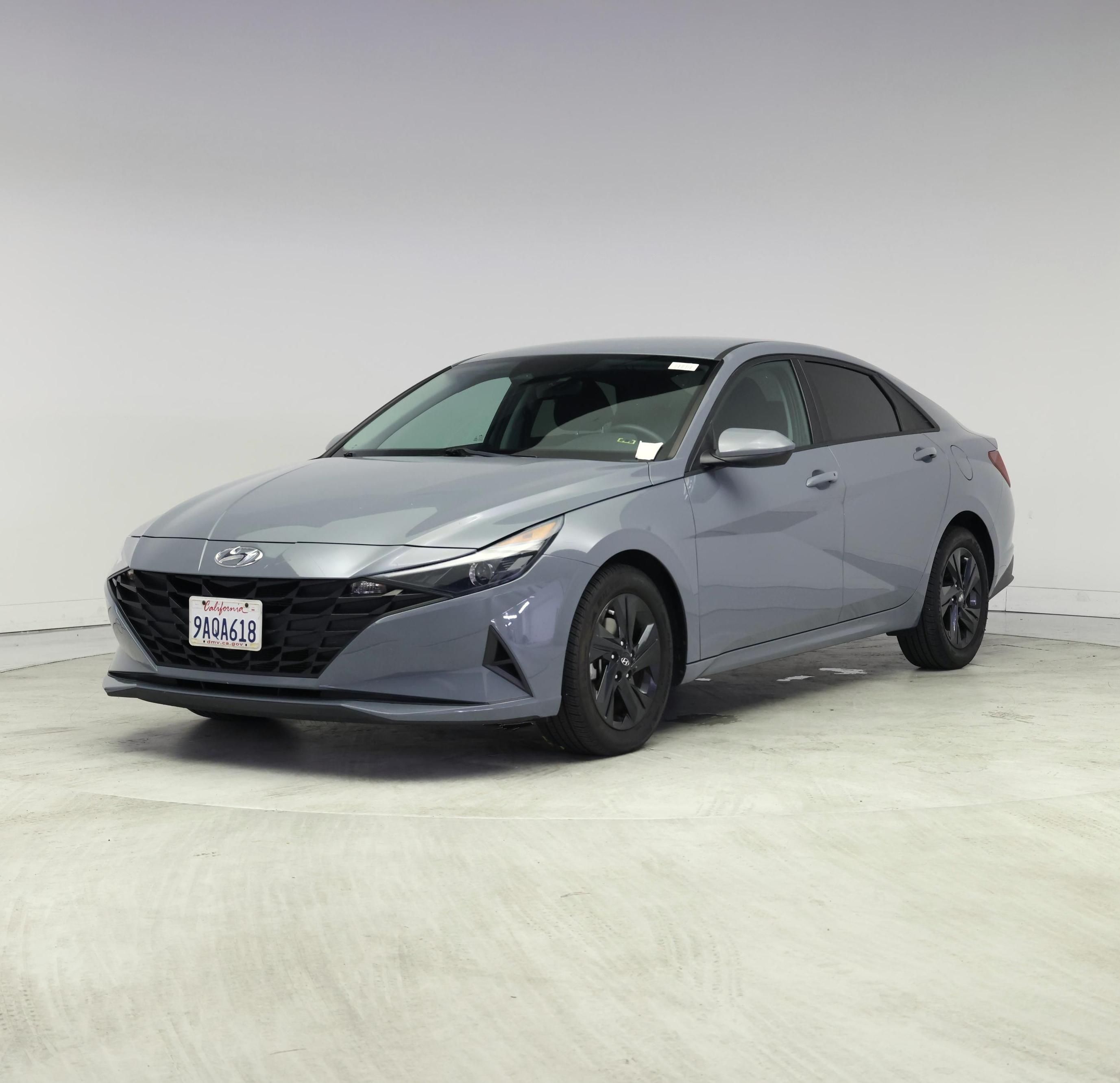Thumbnail: 2022 Hyundai Elantra - 4