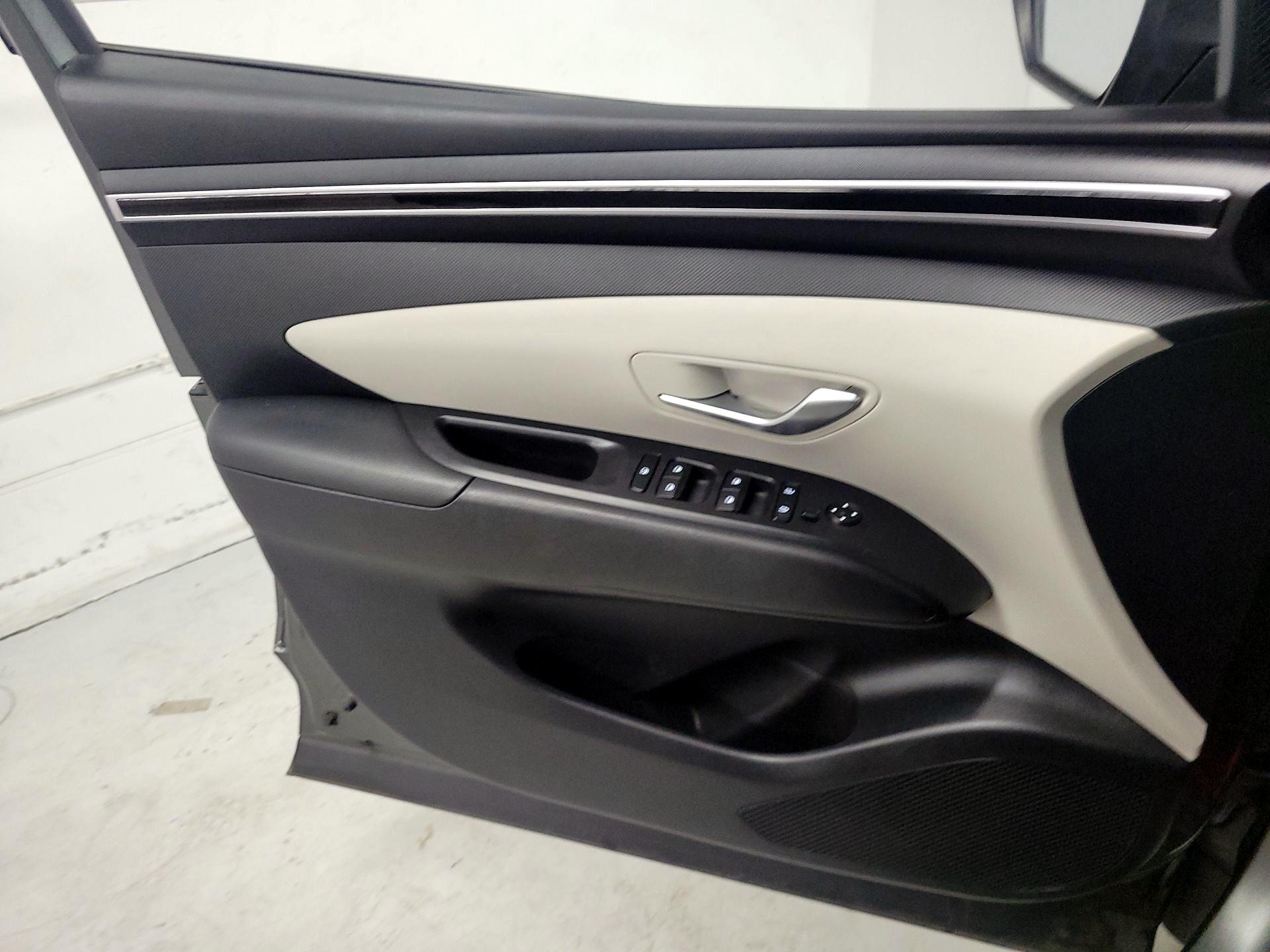 Thumbnail: 2023 Hyundai Tucson - 12